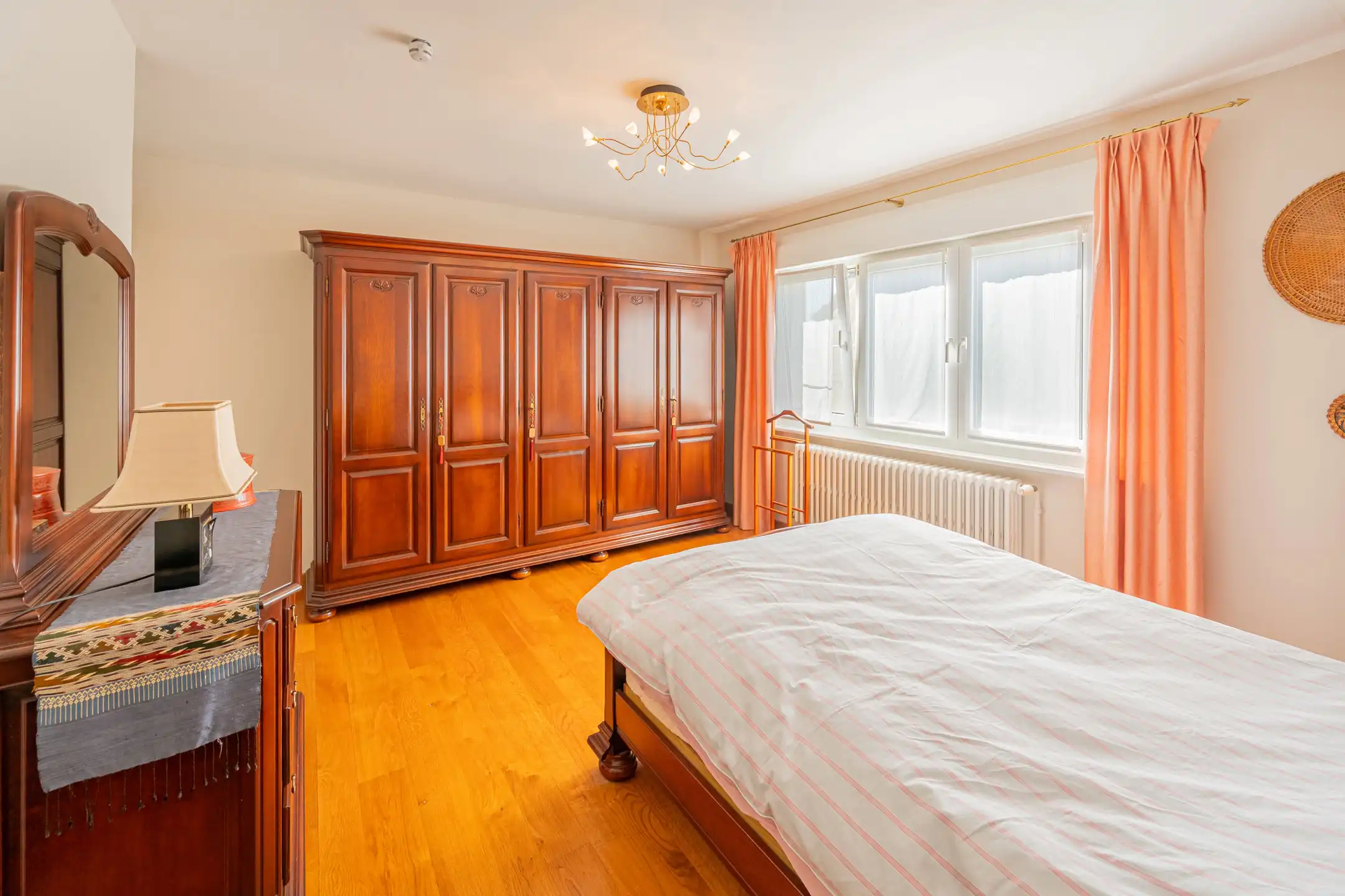 Charmante villa met 4 slaapkamers romantische tuin en garage foto 17