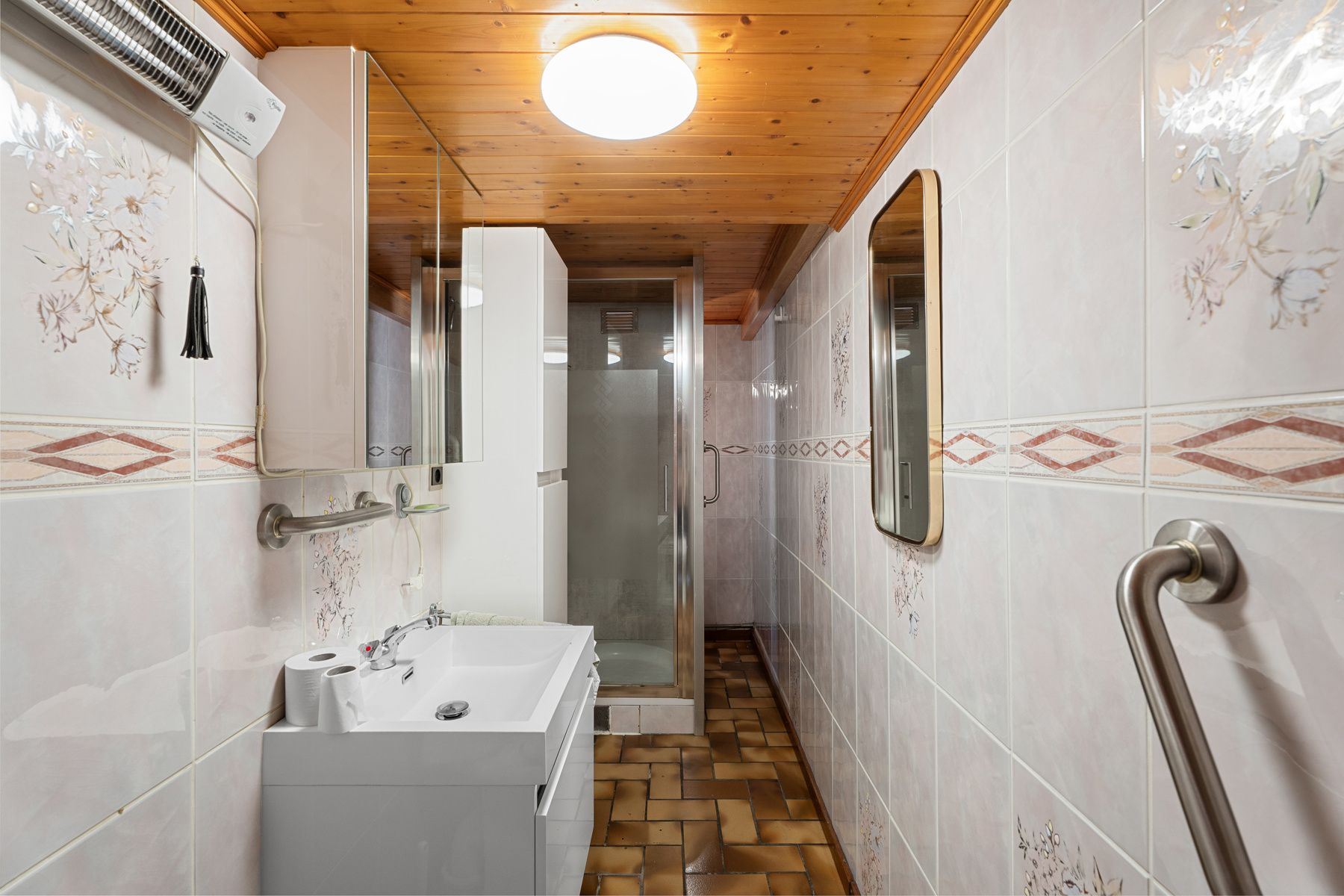 Woning met veel potentieel in Oostrozebeke foto 5