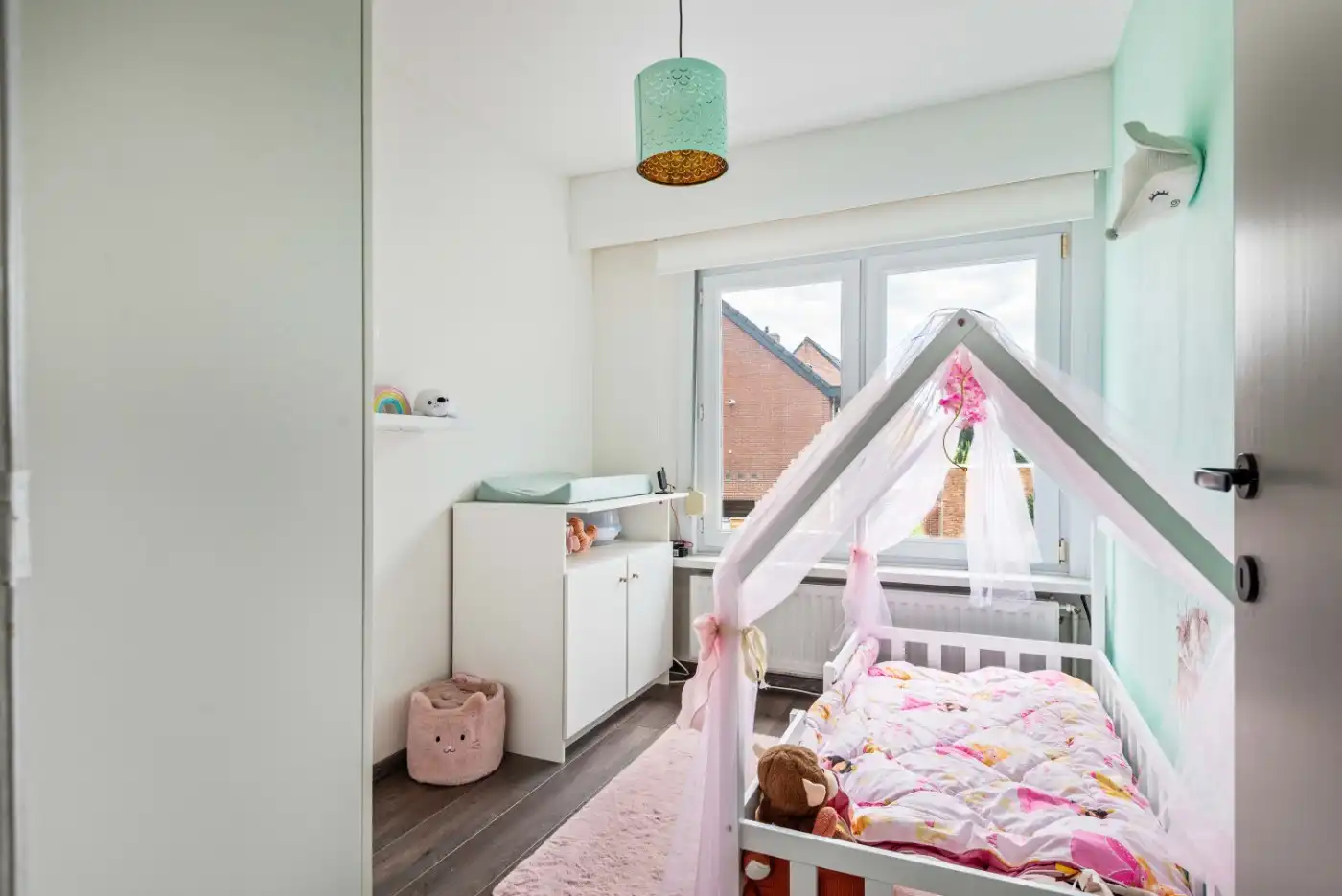 Top gelegen, gerenoveerde woning met 4 à 5 slpk. en zuid-tuin foto 16