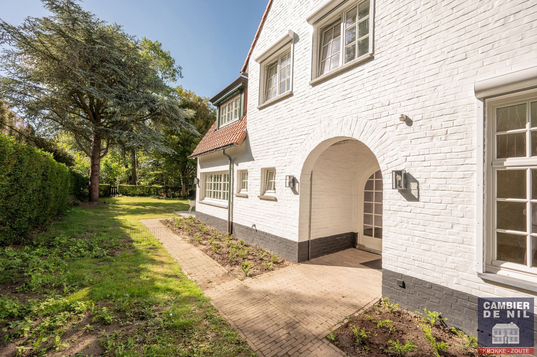 Gerenoveerde, ongemeubelde koppelvilla mmet zuidgerichte tuin - Zoute foto 48