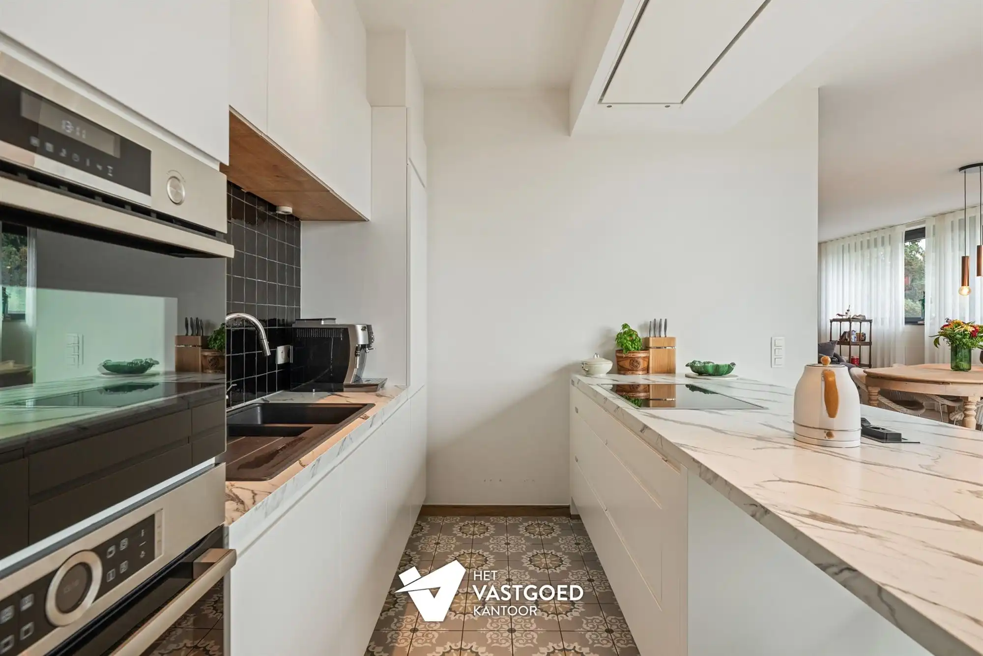PRACHTIGE, RUIME PENTHOUSE MET 3 KAMERS IN CENTRUM foto 8