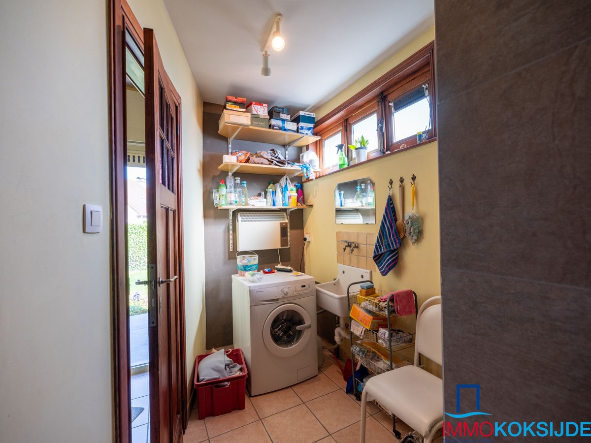 Rustig gelegen koppelwoning met 4 slaapkamers en zonnige tuin foto 15