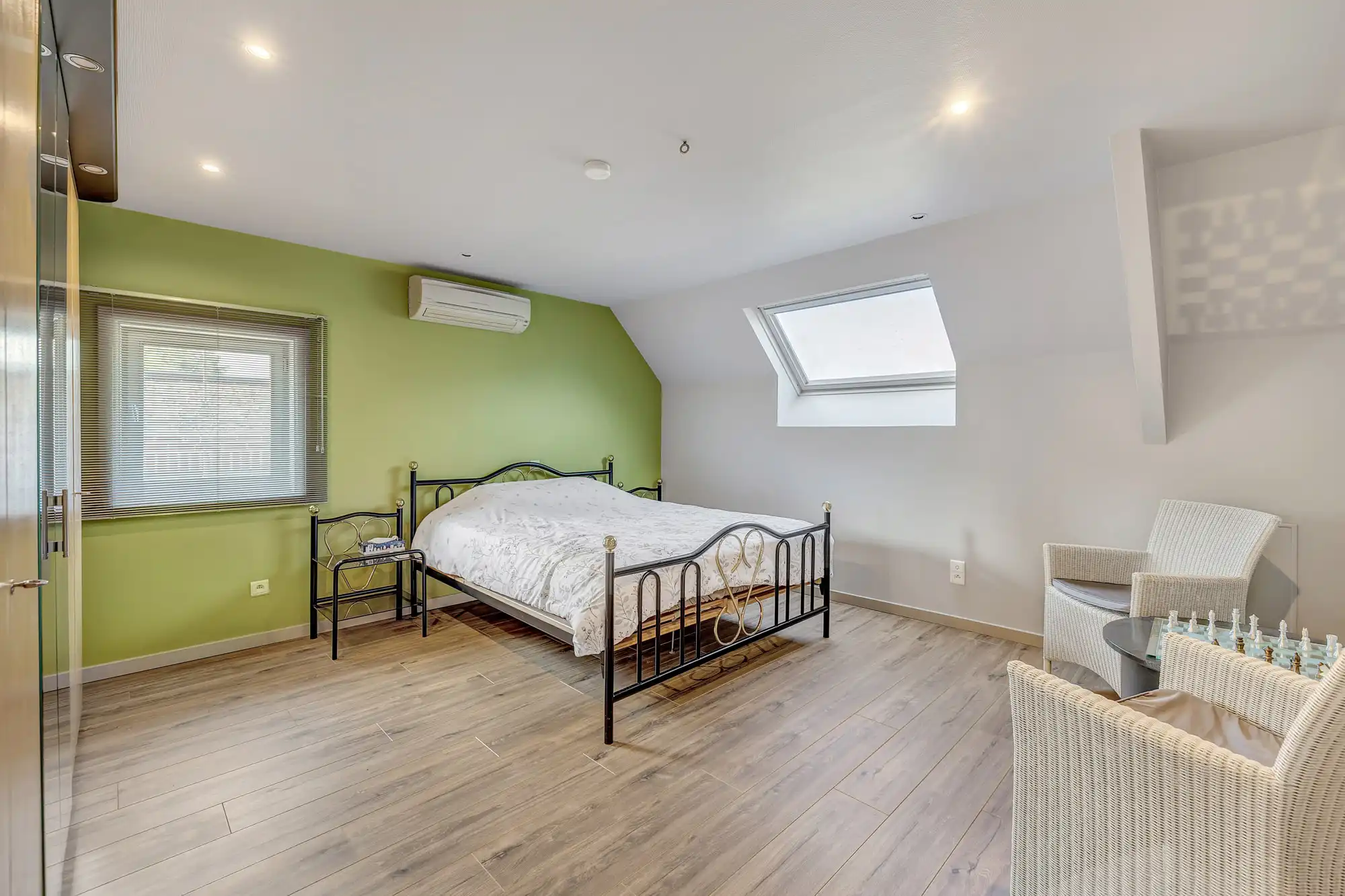 Instapklare woning met loods (verkoop onder registratie) foto 24