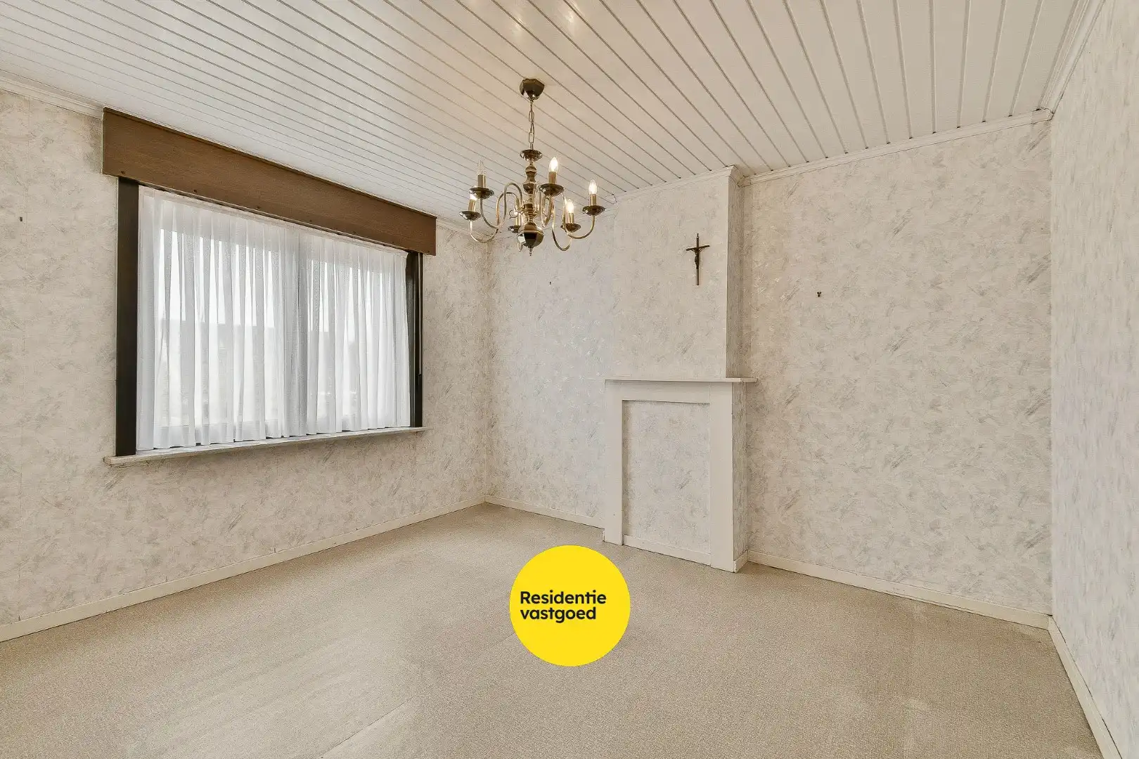 Rijwoning met veel potentieel op centrale ligging foto 14