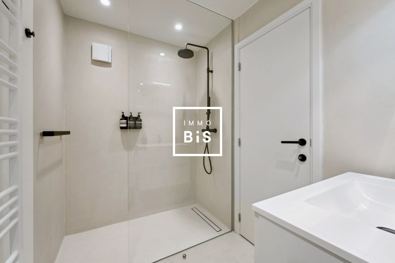 Instapklaar en volledig bemeubeld appartement met prachtig uitzicht in Het Zoute foto 13