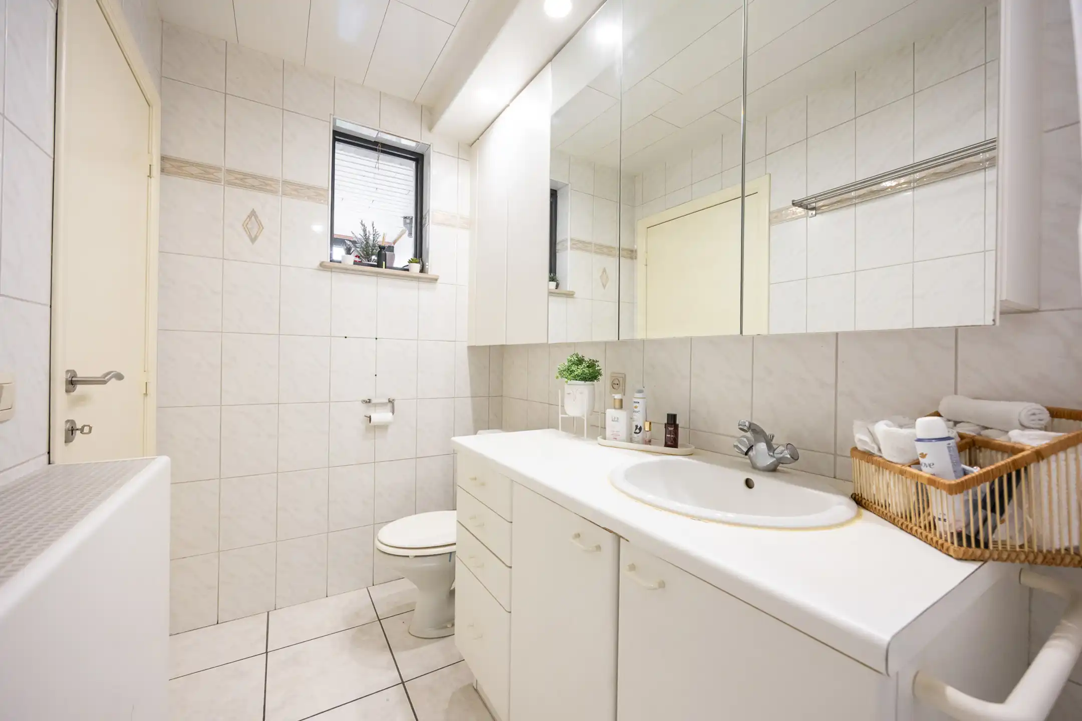 Gunstig gelegen woning met drie slaapkamers en garage foto 19