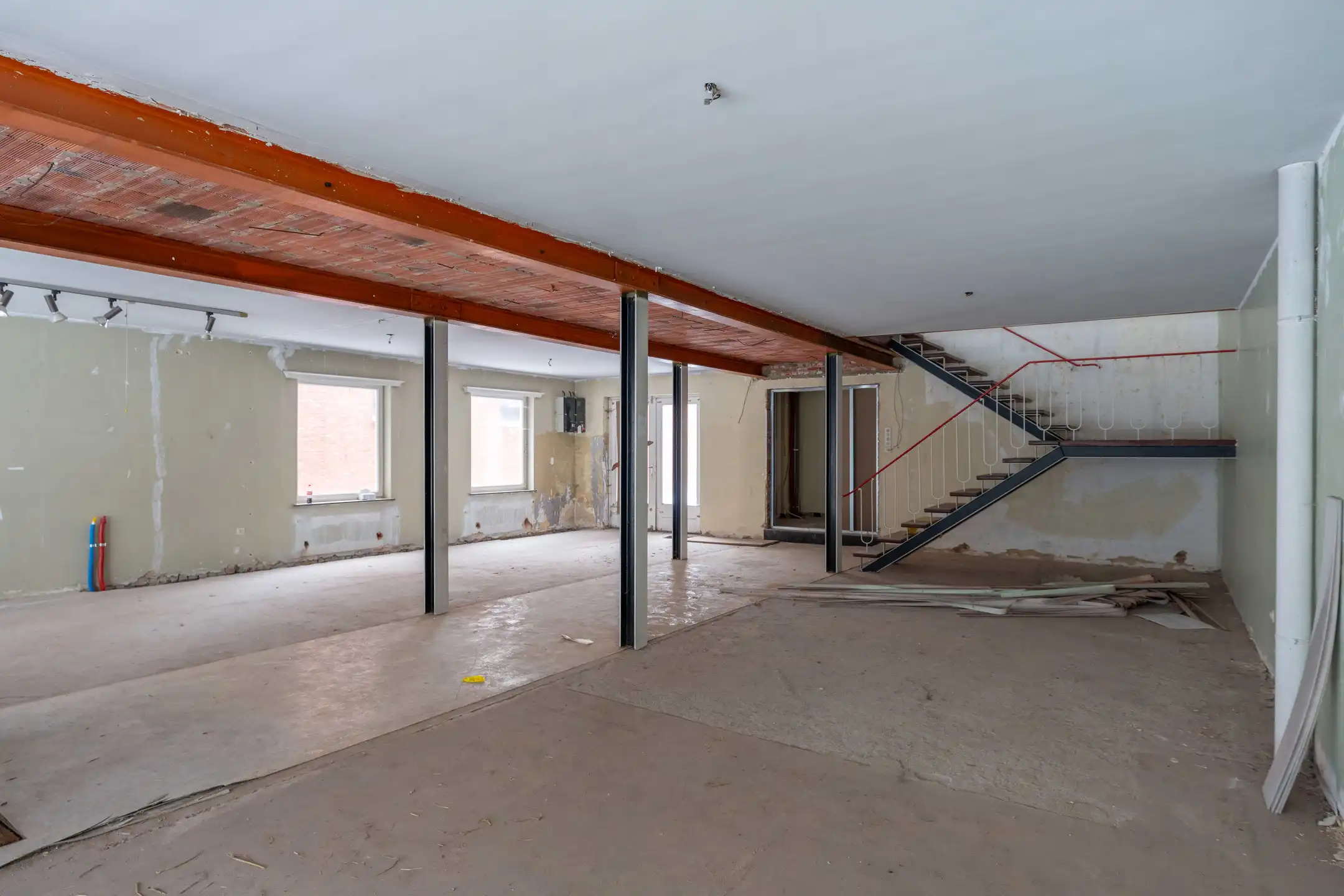 Ontwikkelingsmogelijkheid! Renovatieproject voor 5 appartementen. foto 5