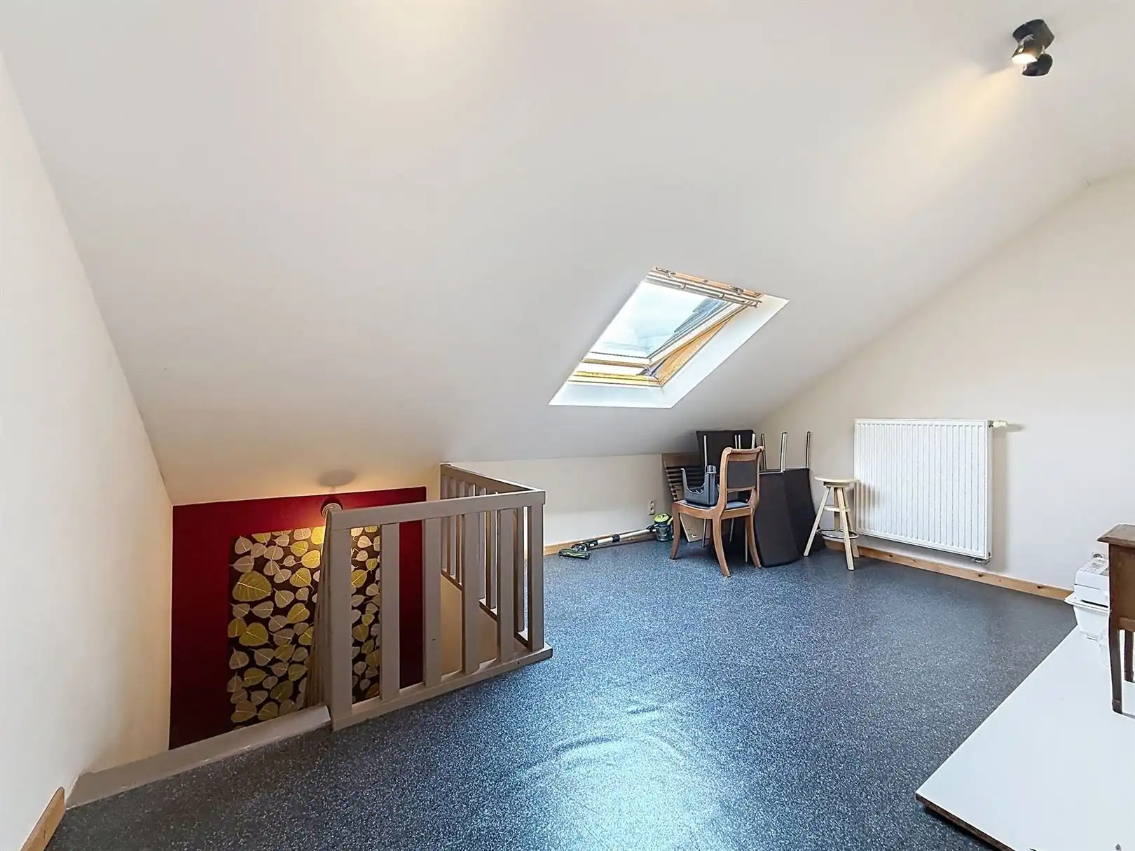 Instapklare stadwoning met koer, 2/3 slpks foto 41