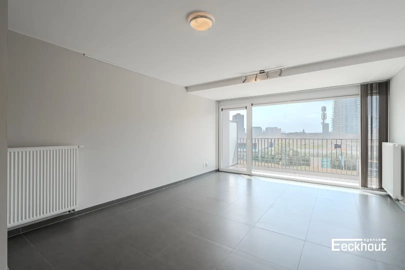 Instapklare studio met groot zonneterras (8m²) en open zicht! foto 2