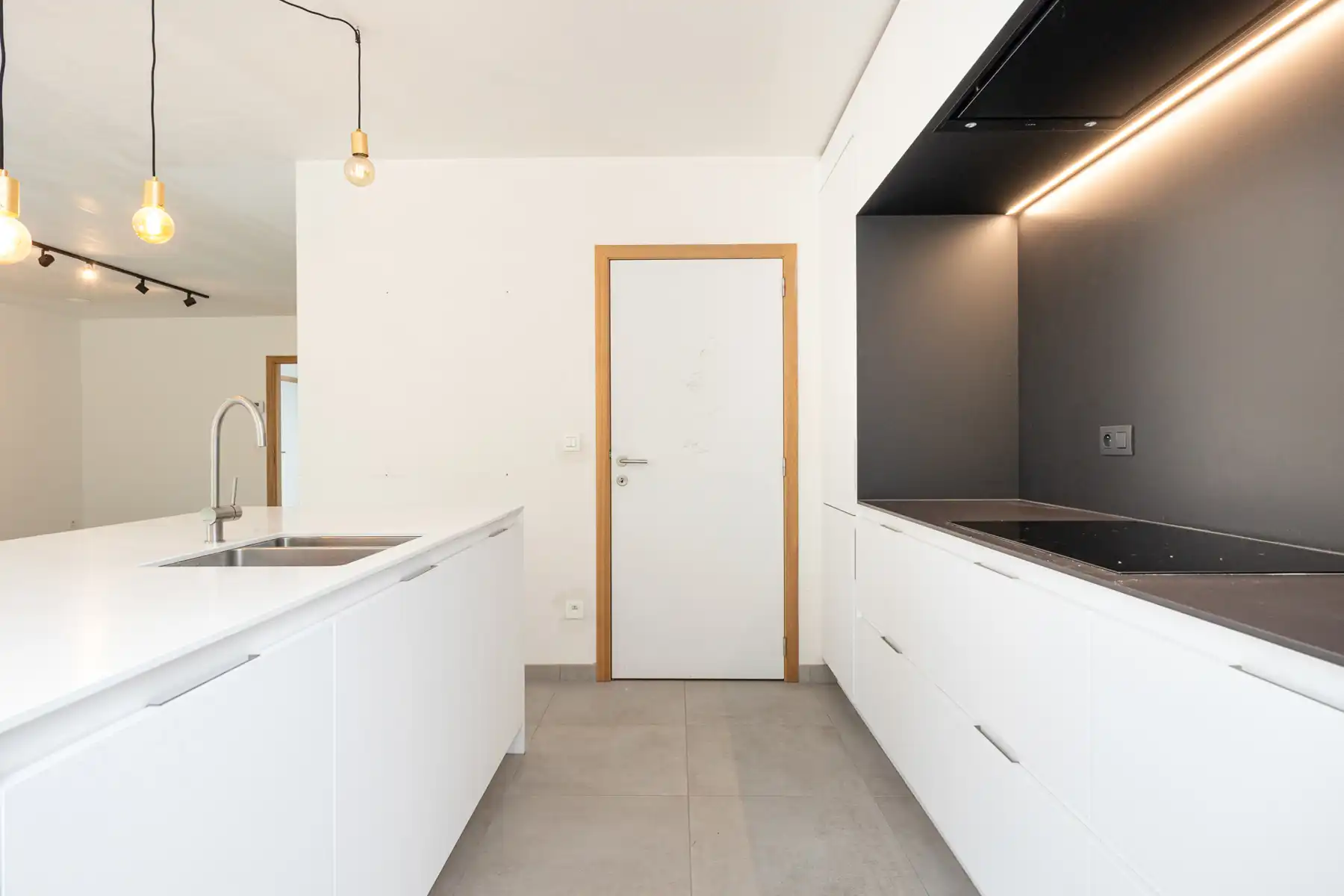 Instapklare woning met 4 slaapkamers en prachtig groenzicht foto 11