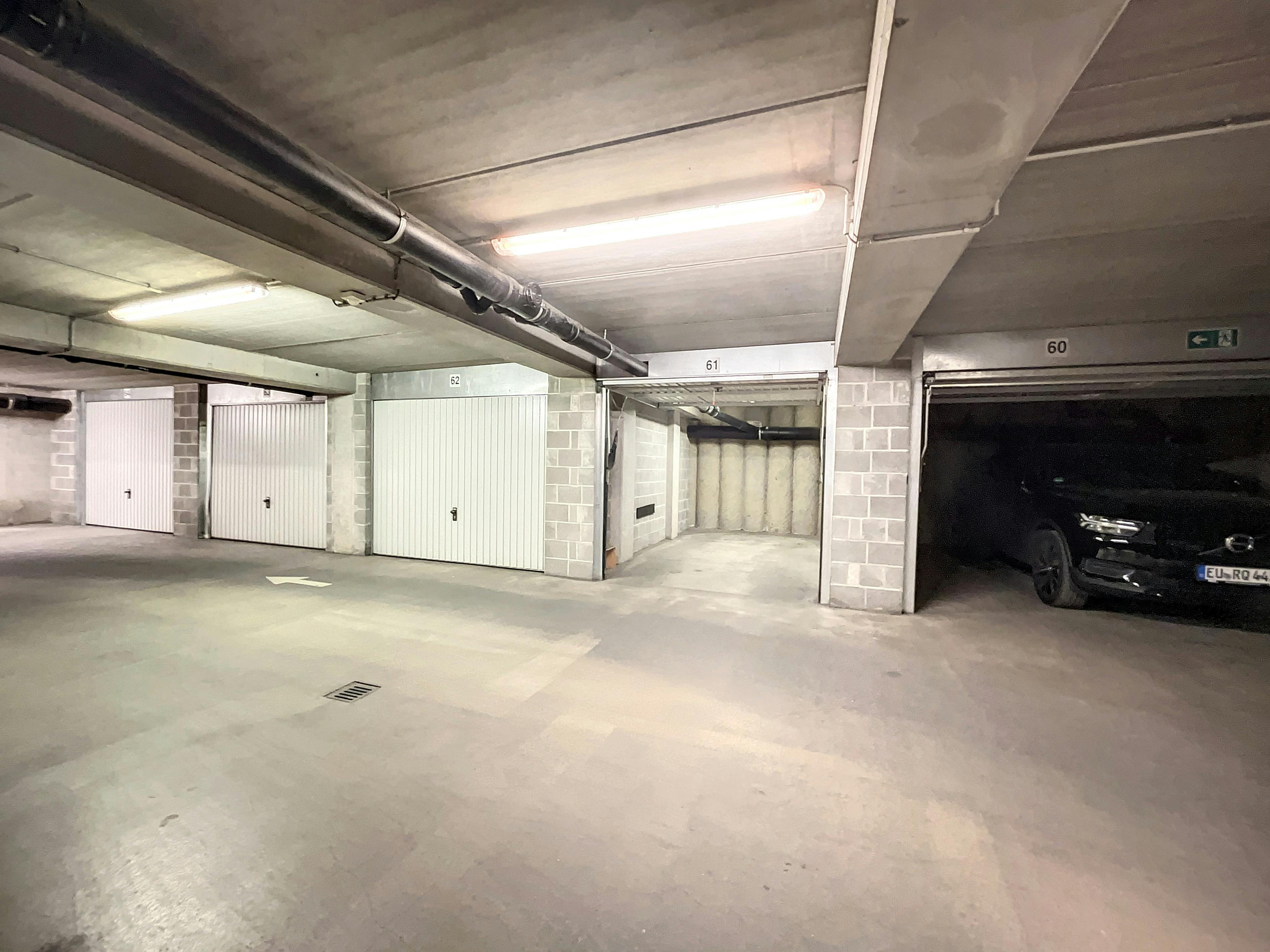 Garagebox te huur! foto 3