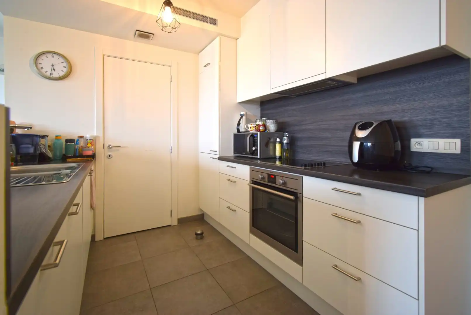 NIEUWBOUWAPPARTEMENT MET AUTOSTANDPLAATS EN TERRAS  foto 6