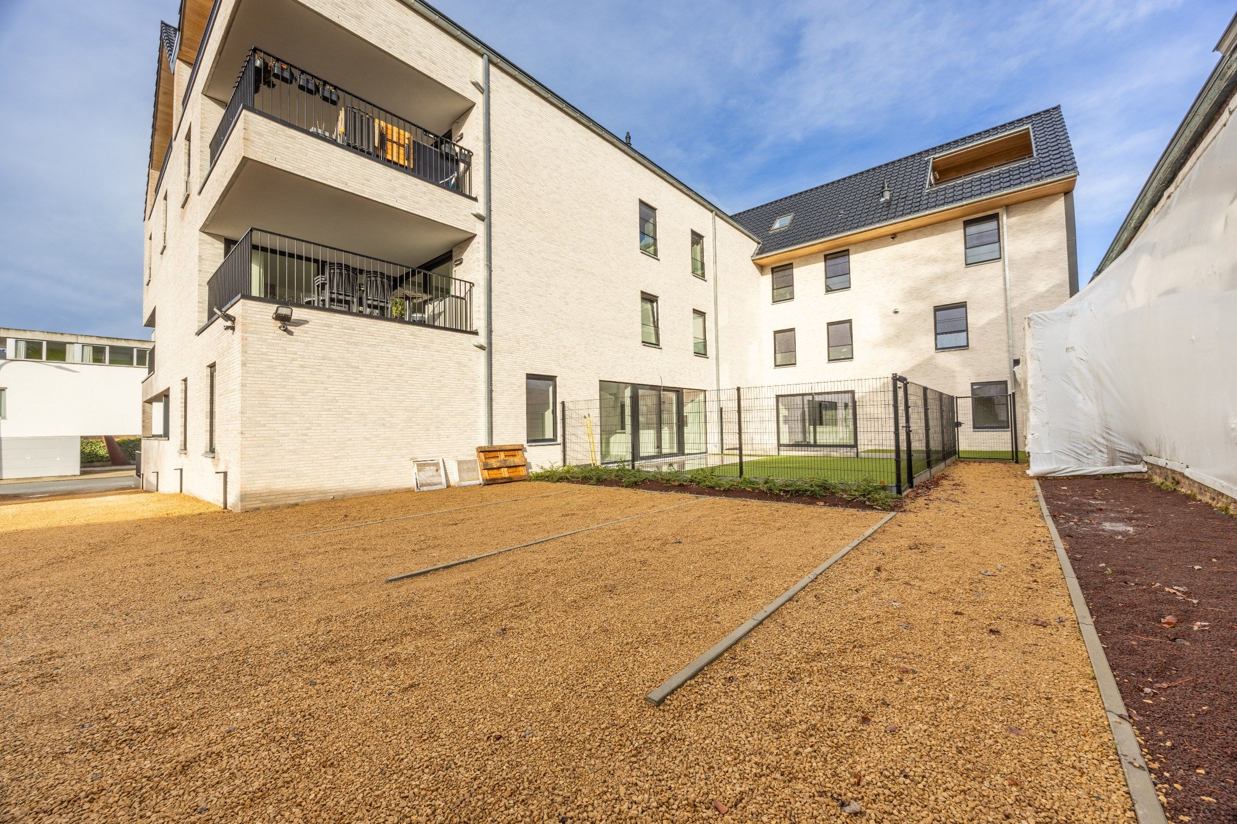 VILLA APPARTEMENT MET TERRAS EN TUIN foto {{pictureIndex}}