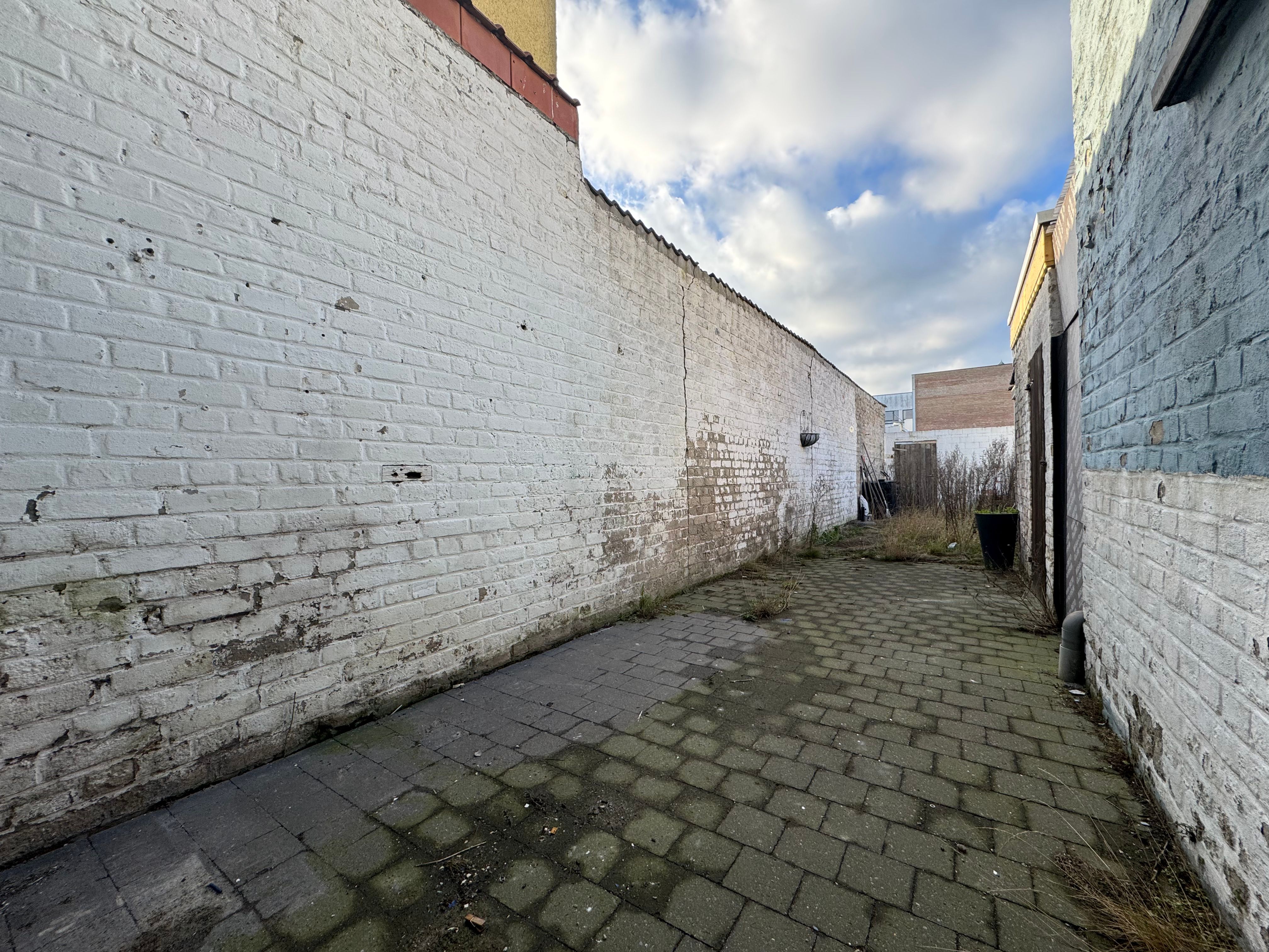 Te renoveren rijwoning Middelkerke foto 12