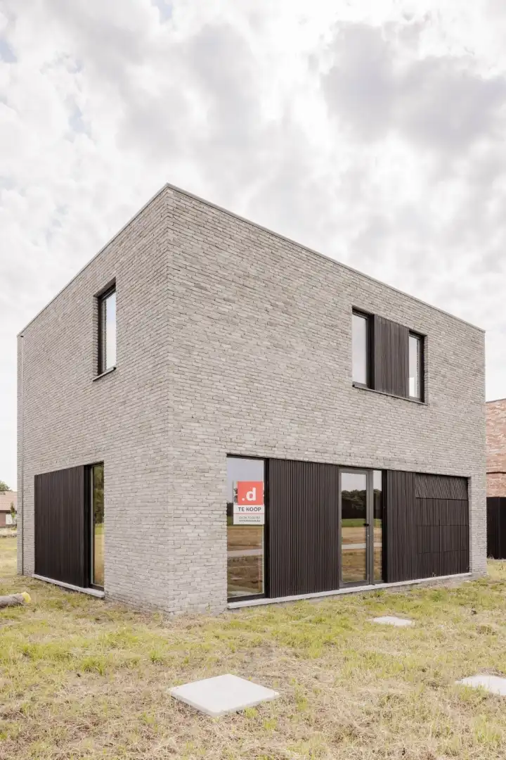 Vrijstaande nieuwbouwwoning met 3 slpk’s foto 3