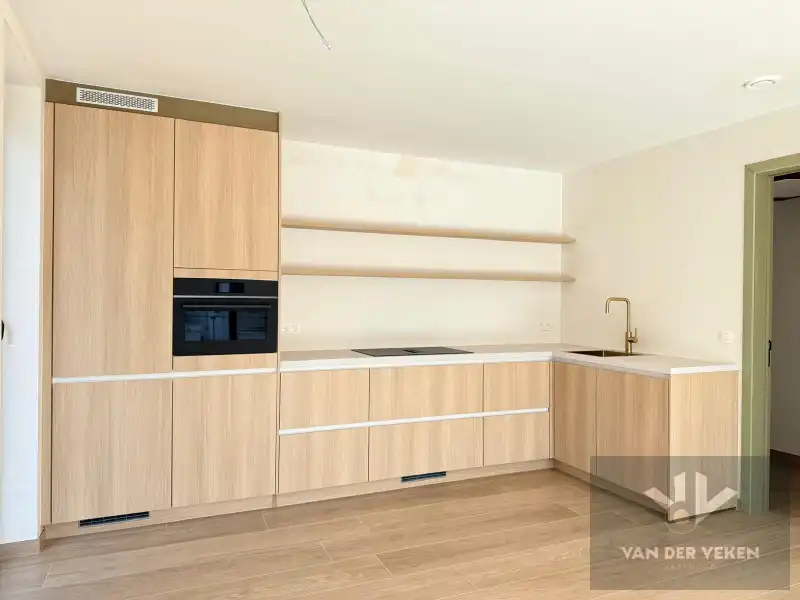 1 slaapkamer appartement met ruim terras op een toplocatie! foto 2