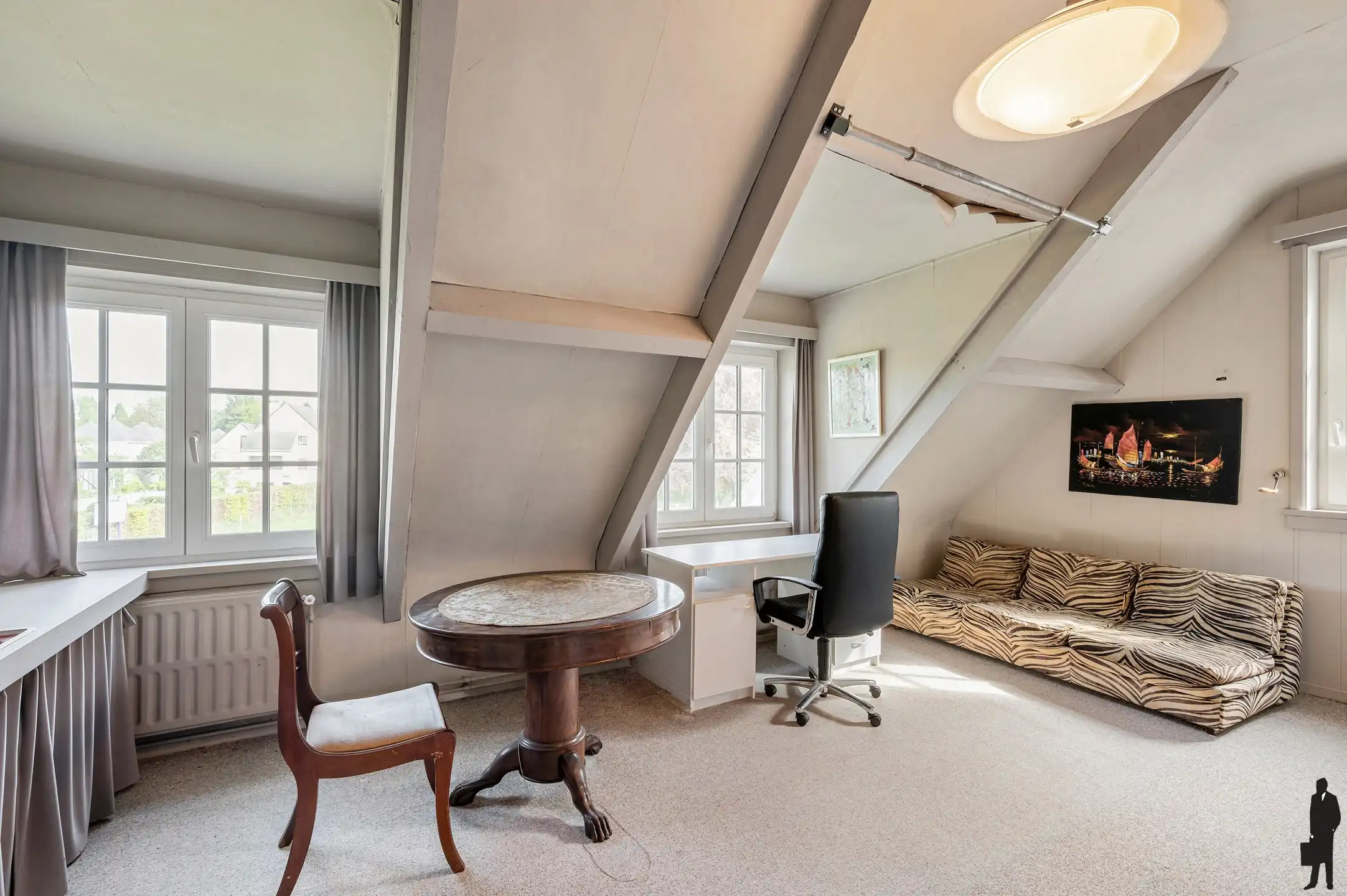 Uniek landhuis met ruim bijgebouw op riant perceel van 4.855 m², pal zuid georiënteerd foto 23