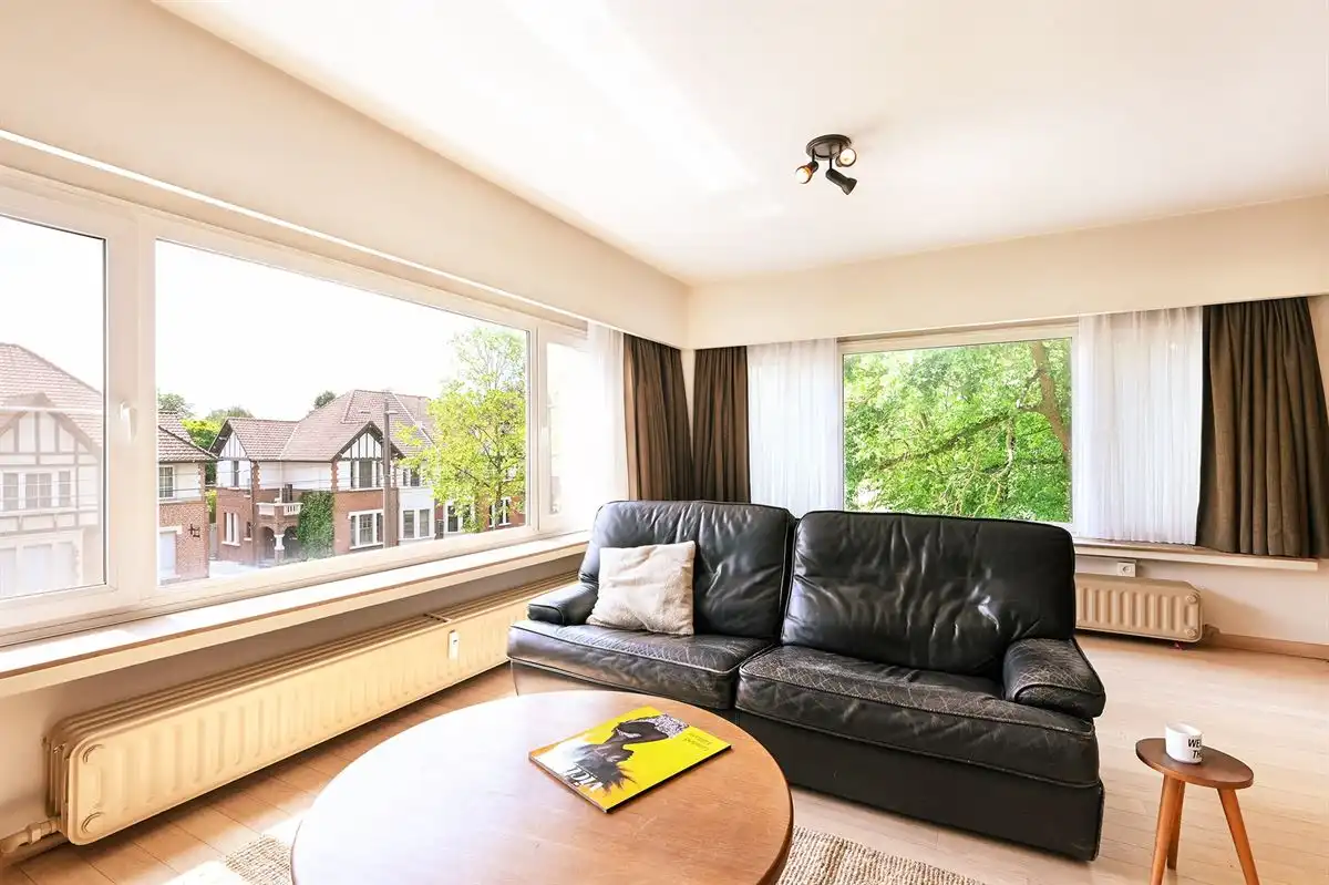 Ruim hoekappartement met 3 slpk in centrum Mortsel foto 5