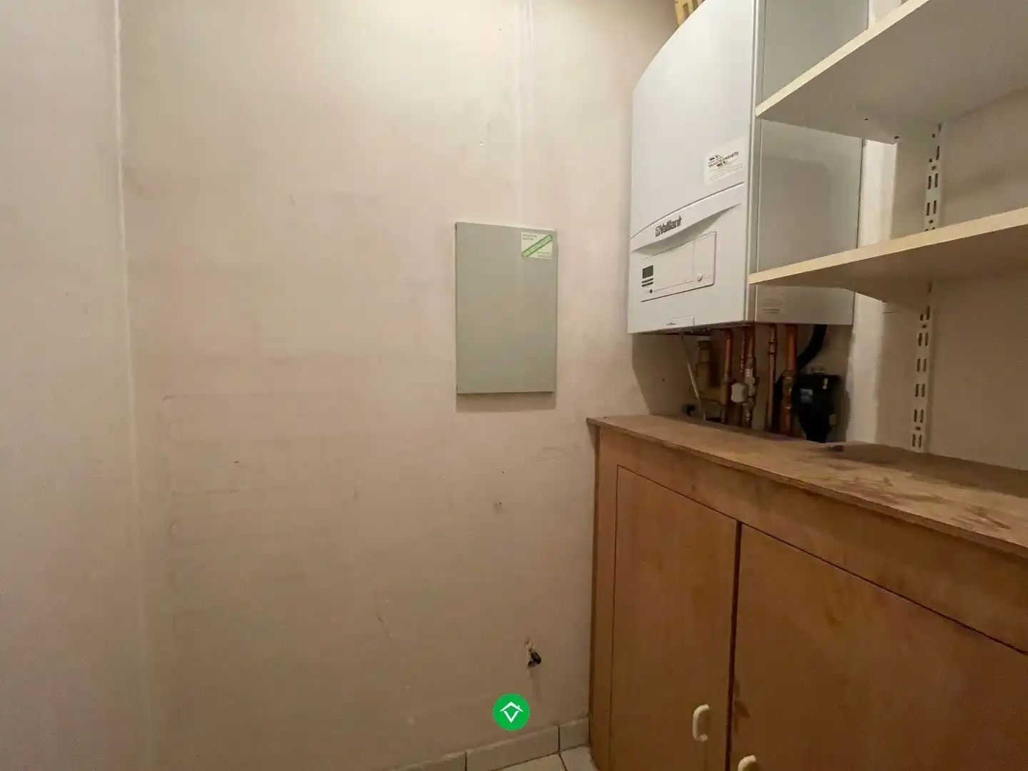 Groot appartement met 2 slaapkamers en garage in centrum Roeselare  foto 14