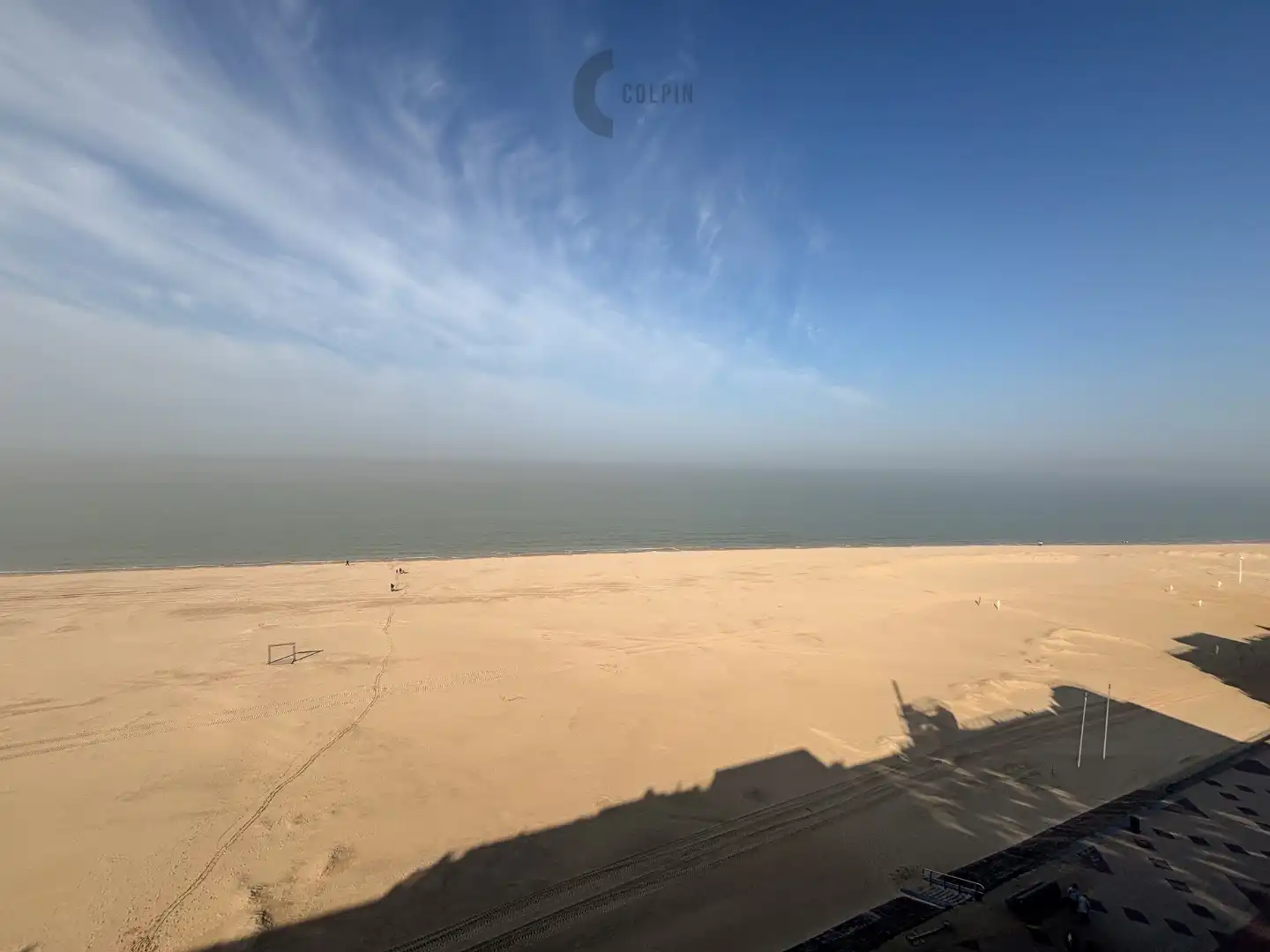 Ruime penthouse met frontaal zeezicht in Duinbergen foto 7