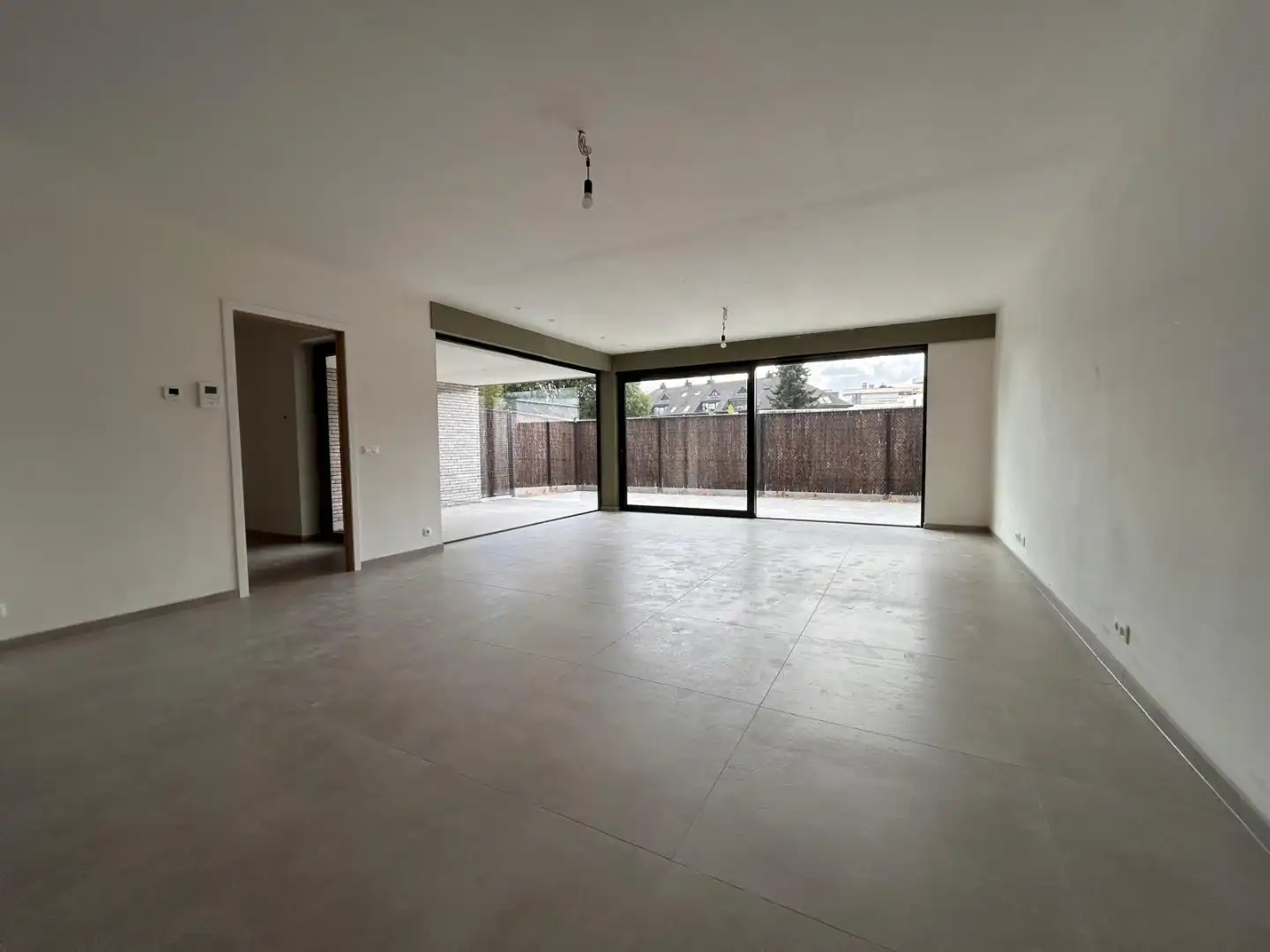  😊Te koop (6%!) centrum Waregem: Luxe nieuwbouwappartement met 3 slaapkamers op het gelijkvloers, met zuidgericht zonneterras! foto 7