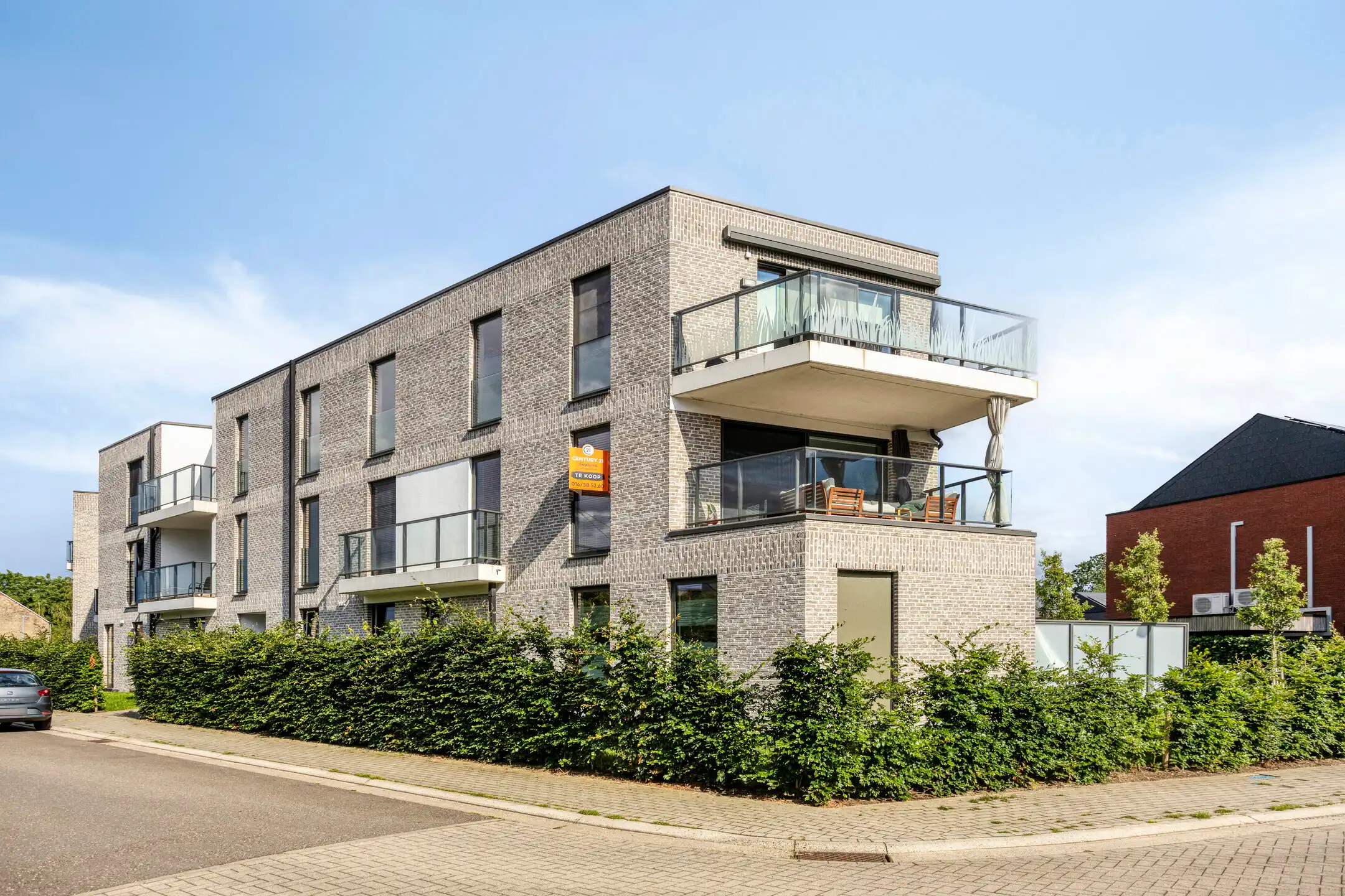 Modern, energiezuinig appartement met 2 slaapkamers foto {{pictureIndex}}