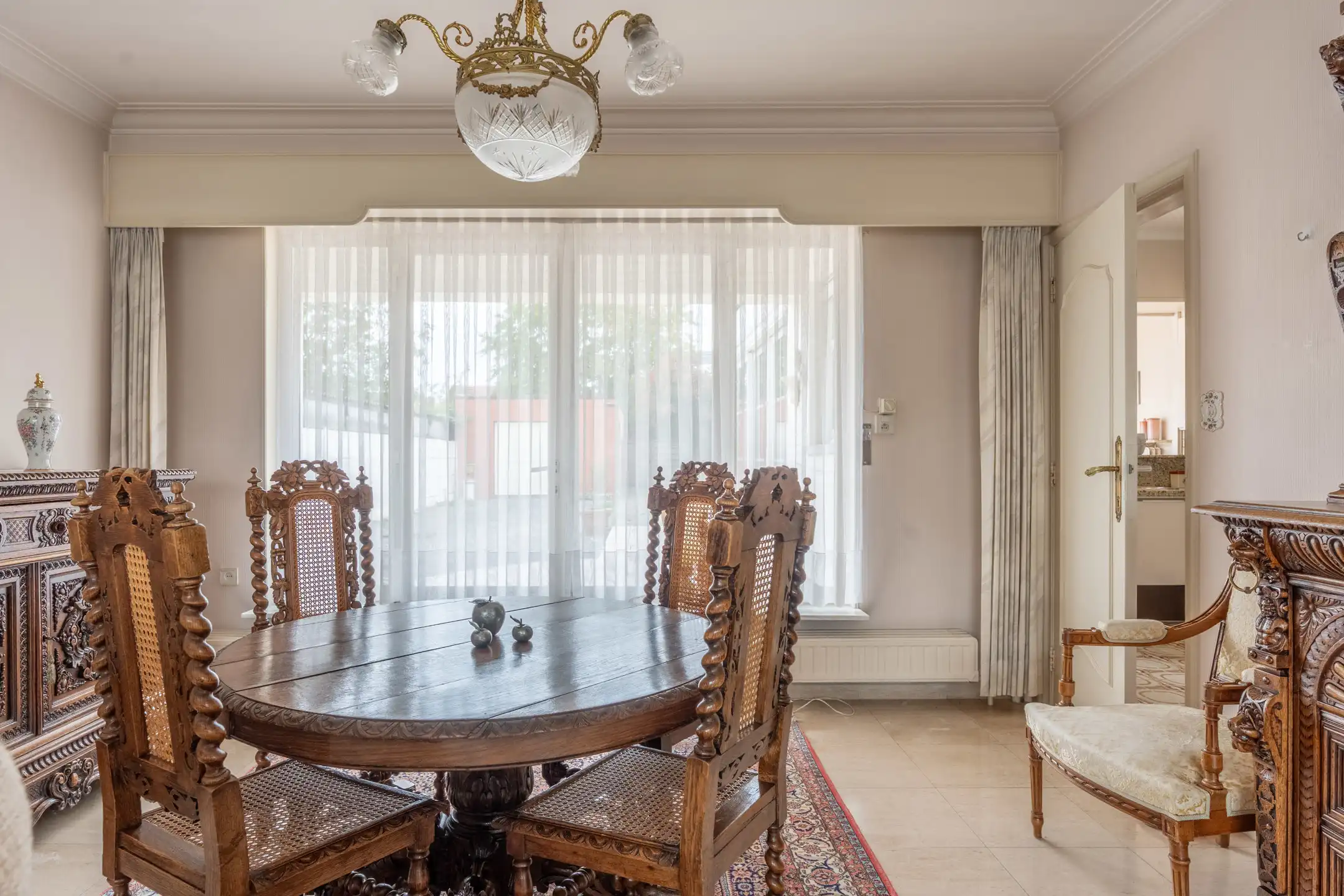 Zeer nette charmante woning met 3 slaapkamers op 579 m² foto 9