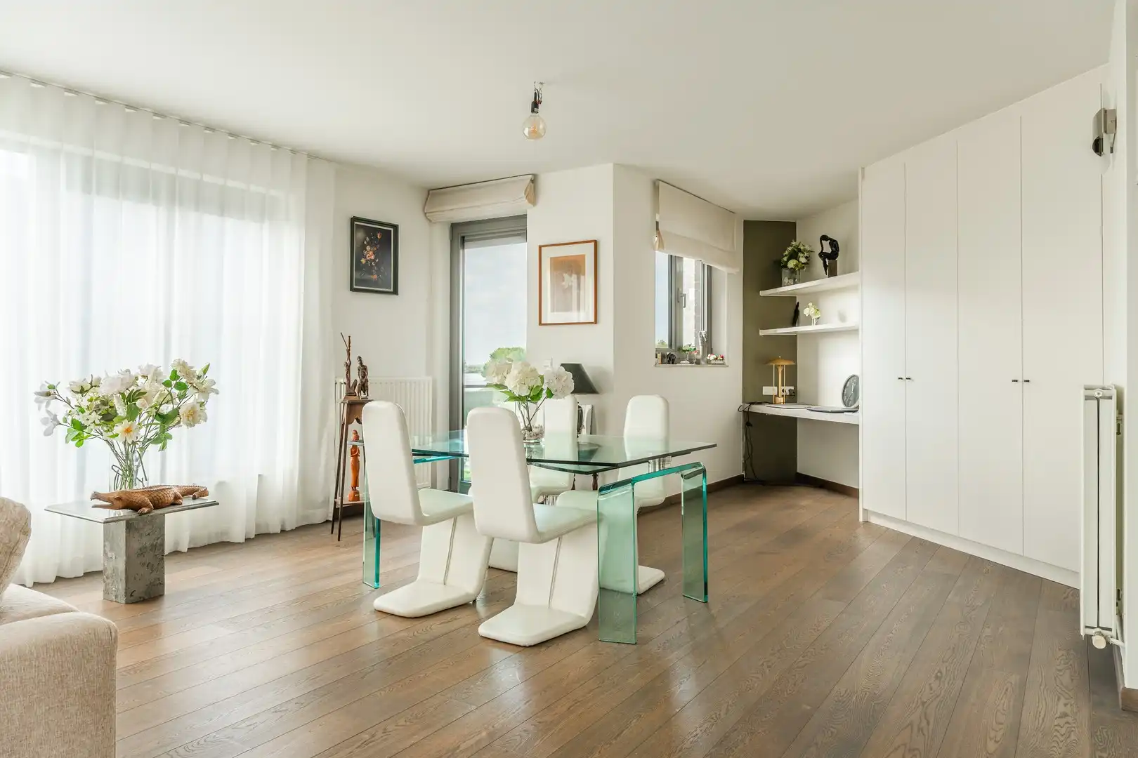 Prachtig duplex appartement met 3 slaapkamers, 3 terrassen en 2 autostaanplaatsen foto 3