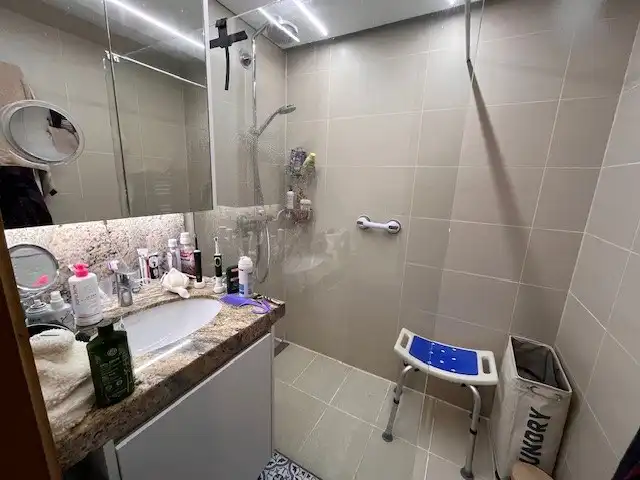 Appartement te koop – VME RAVELINGEN – 4de verdieping, centrum Oostende foto 8