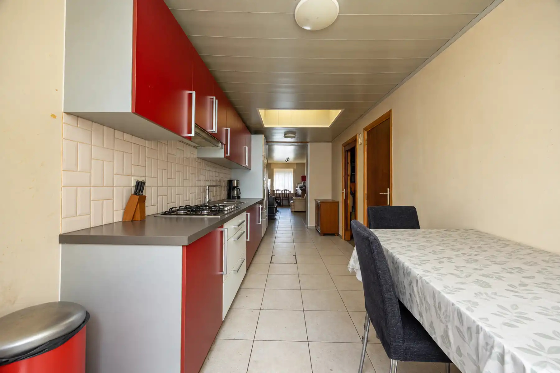 Woning met 2 slaapkamers, zolder en buitenruimte  foto 3
