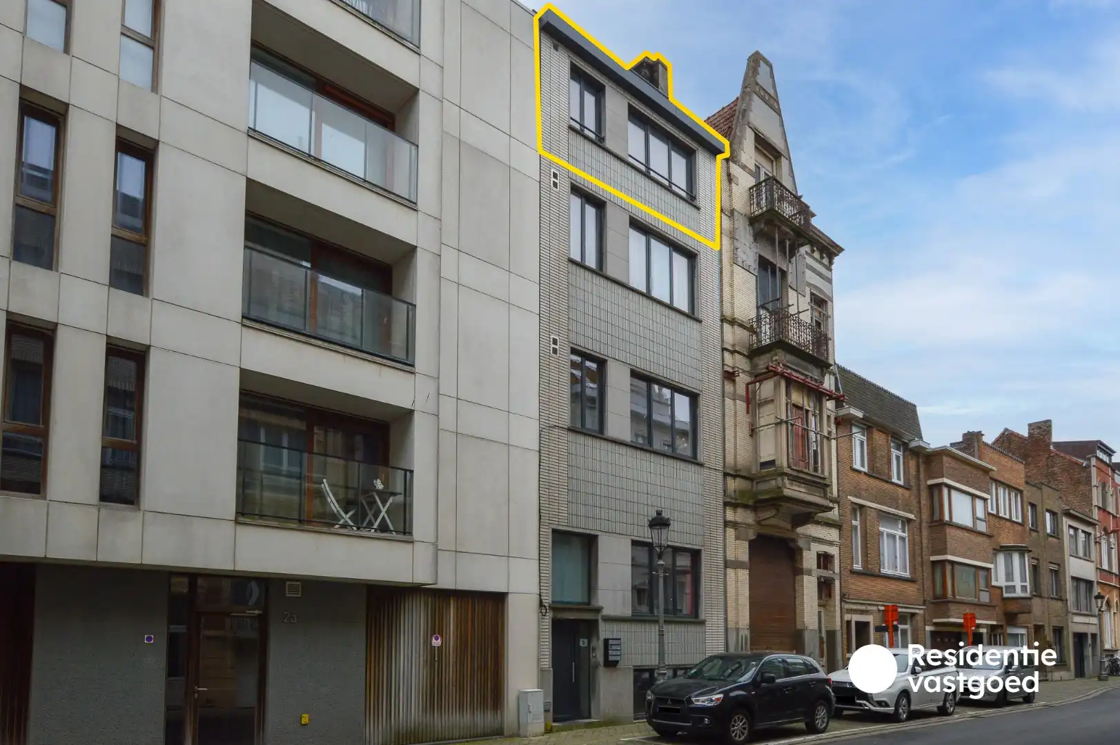 Dakappartement te huur in Oostende op de 3de verdieping foto {{pictureIndex}}