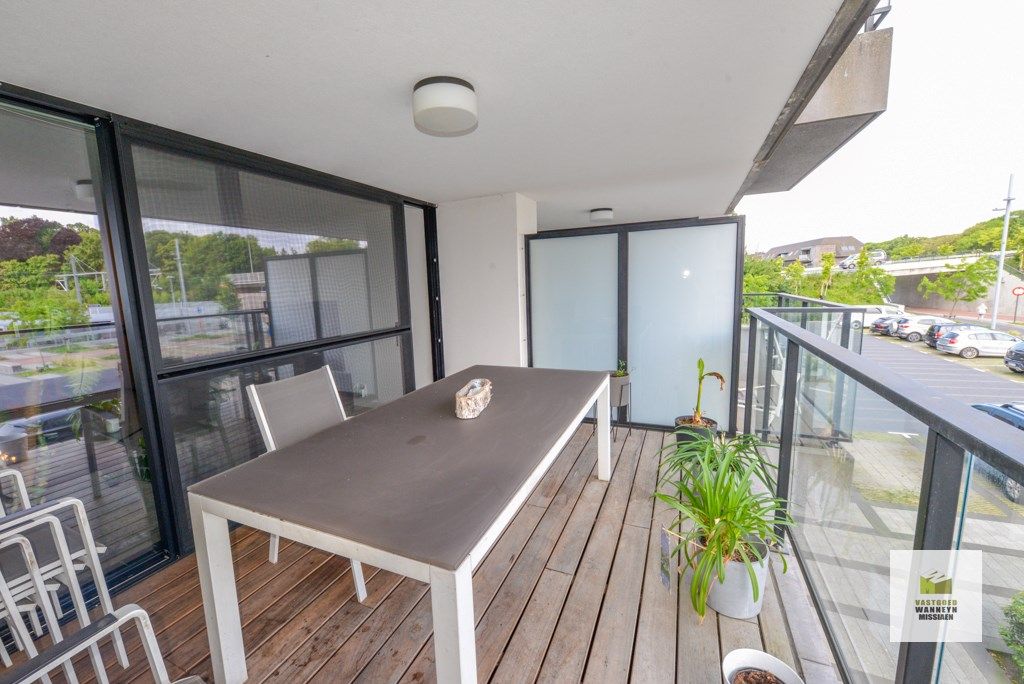 Energiezuinig 2-slpk appartement met 2 terrassen op het Stationsplein foto 2
