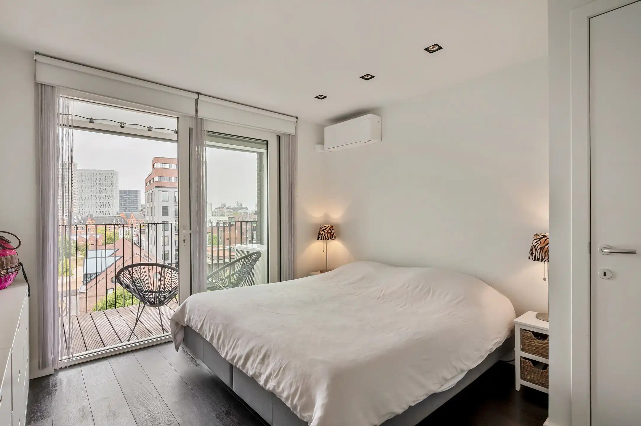 Instapklaar 2-slaapkamerappartement met panoramisch uitzicht en zuidwestgericht terras foto 12