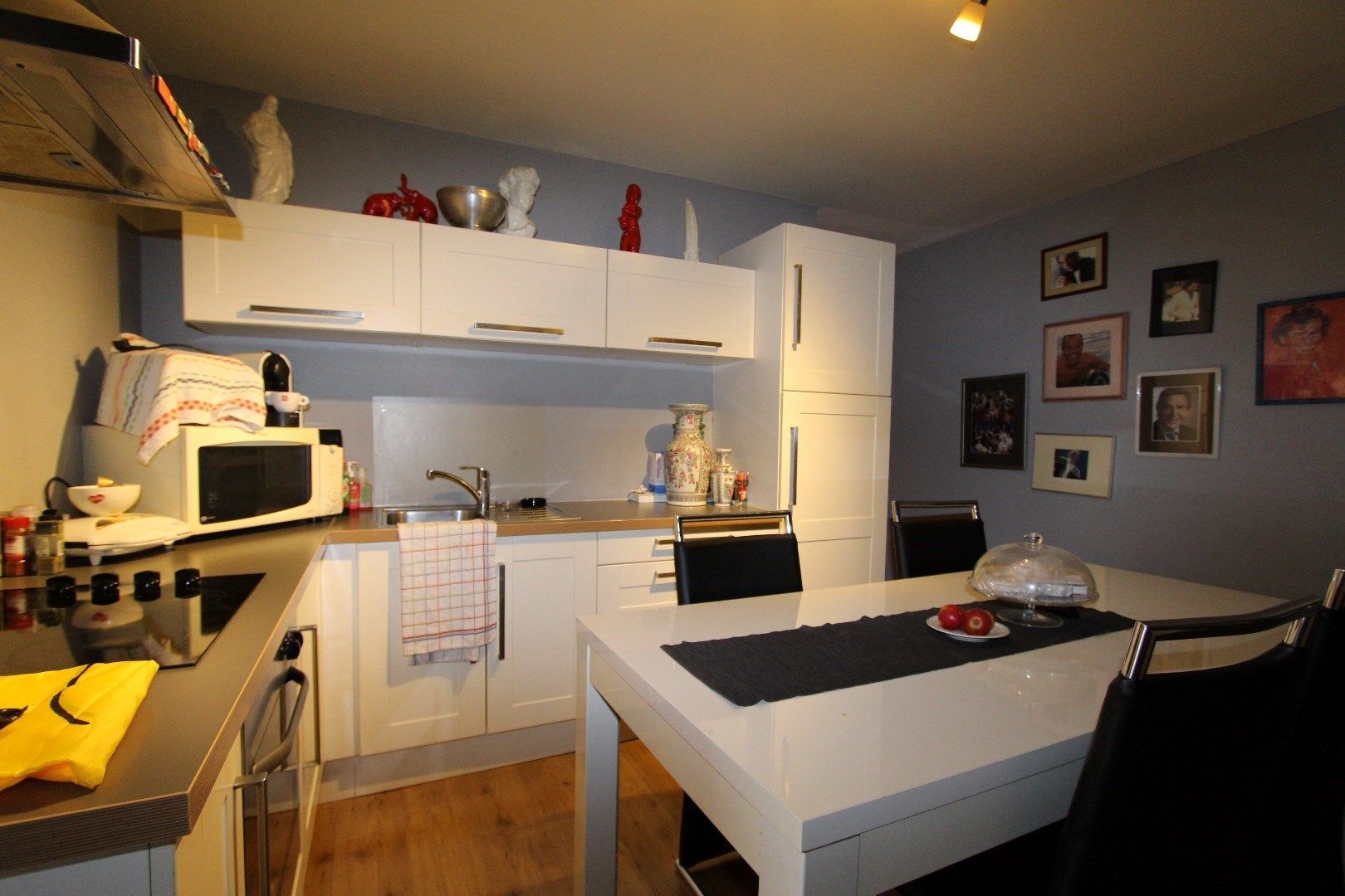 Gezellig appartement met ruim dakterras - centrum Tongeren foto 6