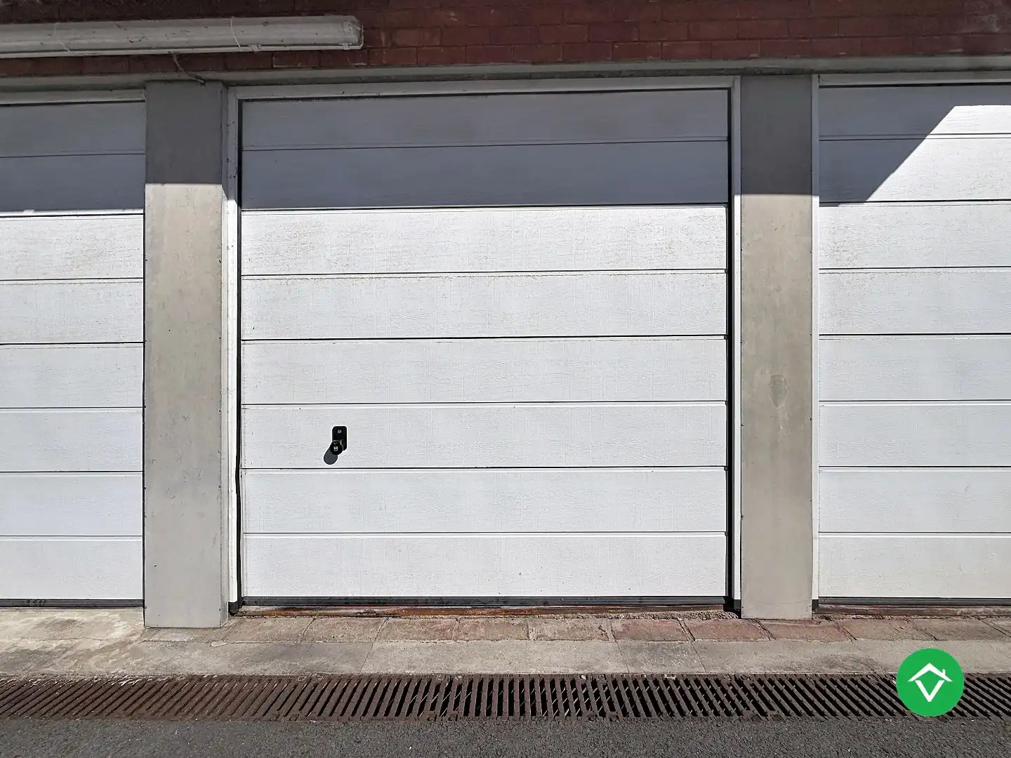 Appartement met 2 slaapkamers en garage te Roeselare foto 19