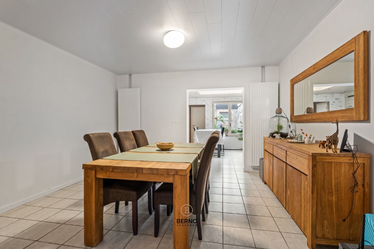 Stadswoning op toplocatie met parkeergelegenheid foto 4