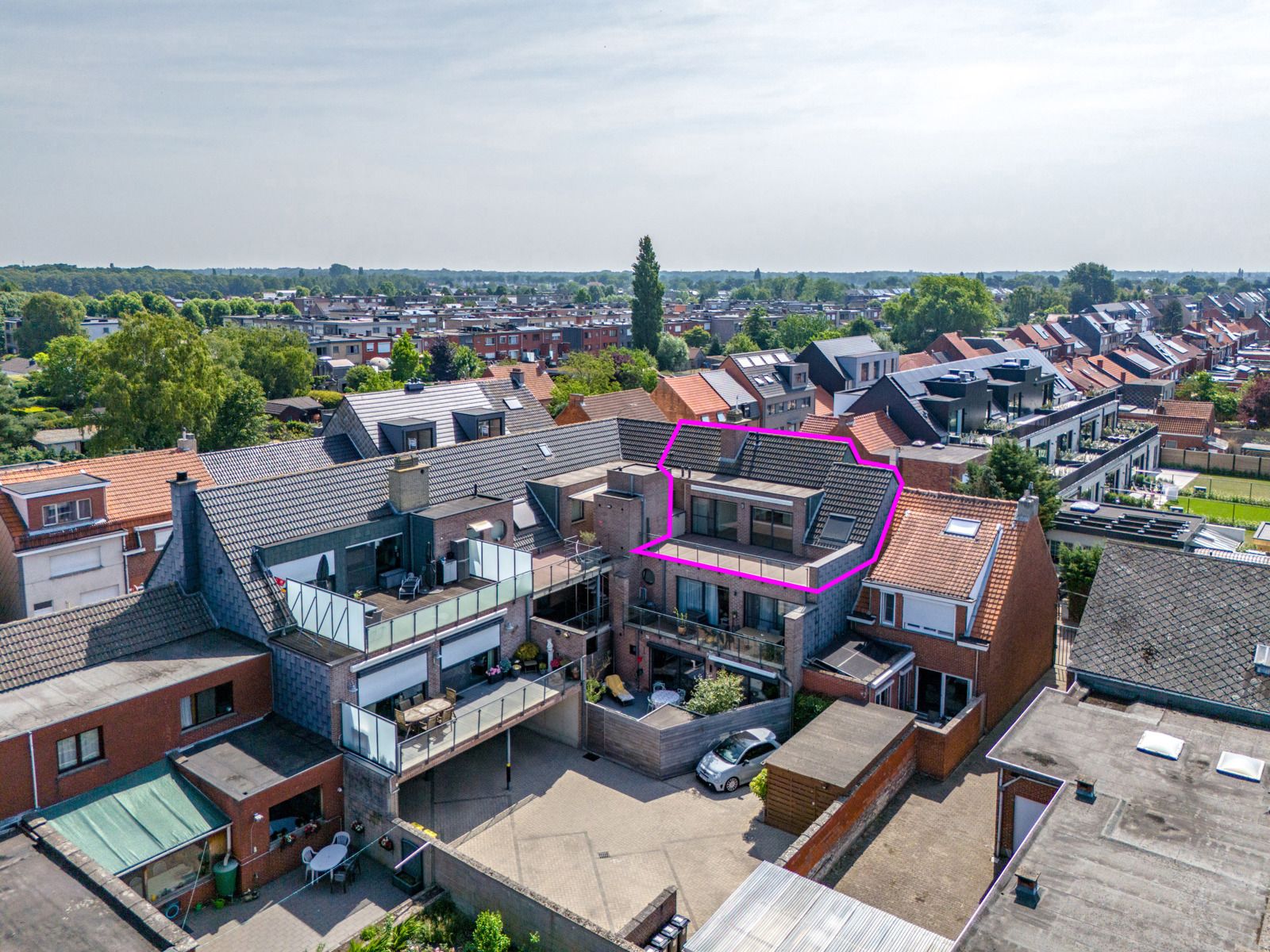 Met lift en zeer groot terras. Mooi afgewerkt! foto 16