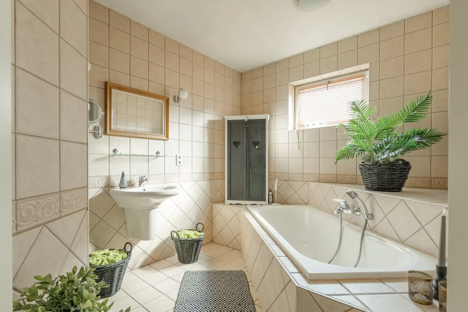 Prachtige woning te koop aan de Marsestraat, Bocholt -met zeer ruime, garage en parkeermogelijkheden in een serene omgeving! foto 15