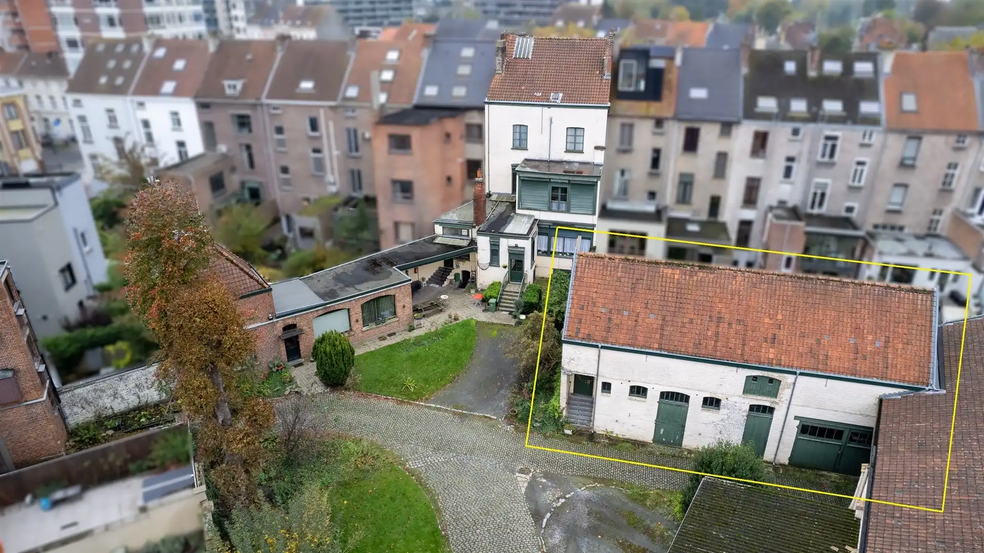 Charmant koetshuis op TOPLOCATIE Gent foto {{pictureIndex}}