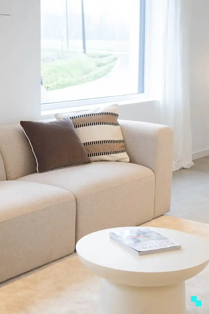 Volledig gerenoveerde woning met zicht op de velden foto 4