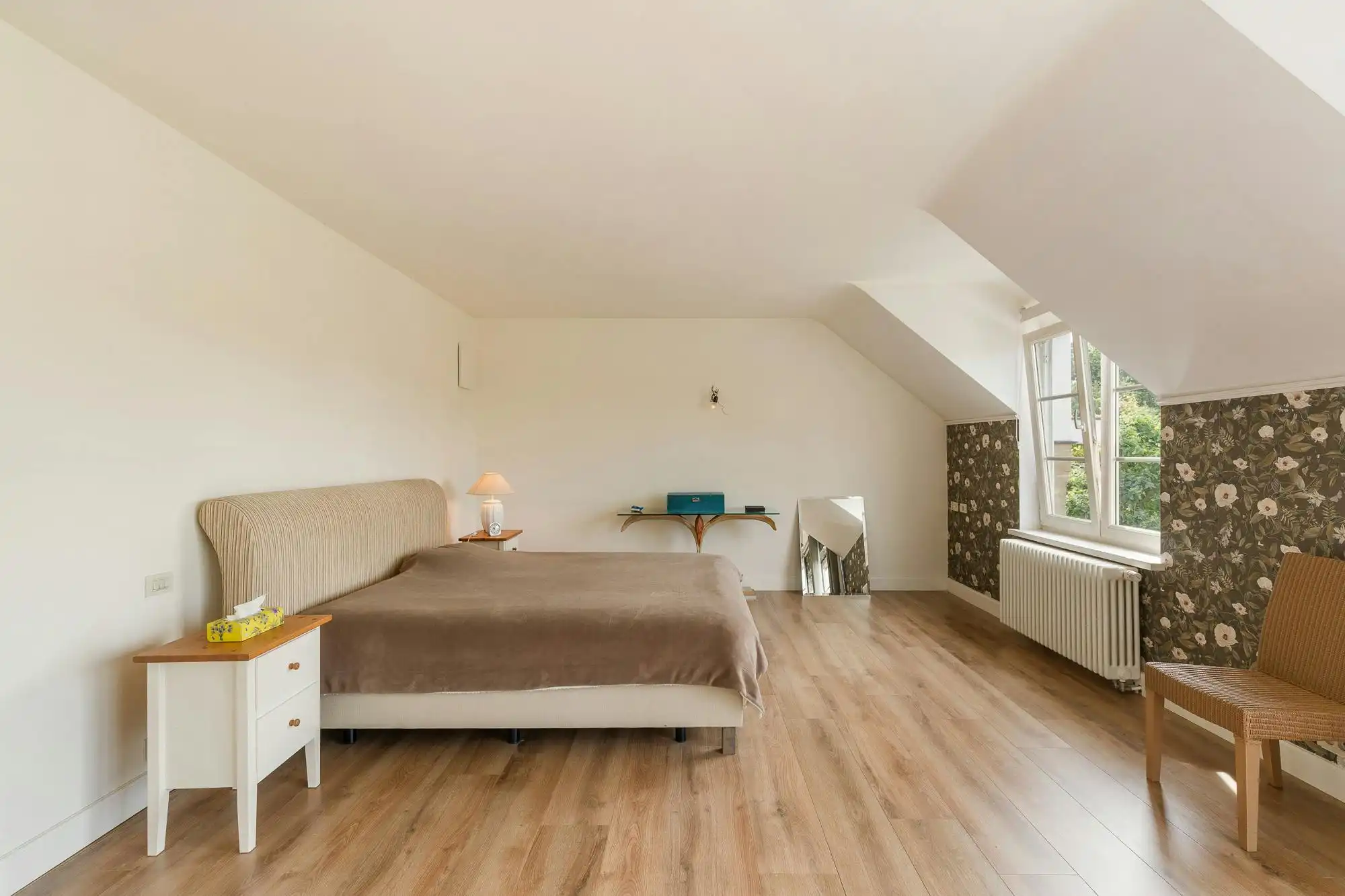 Exclusieve villa met polyvalente ruimte te koop in Kobbegem foto 12