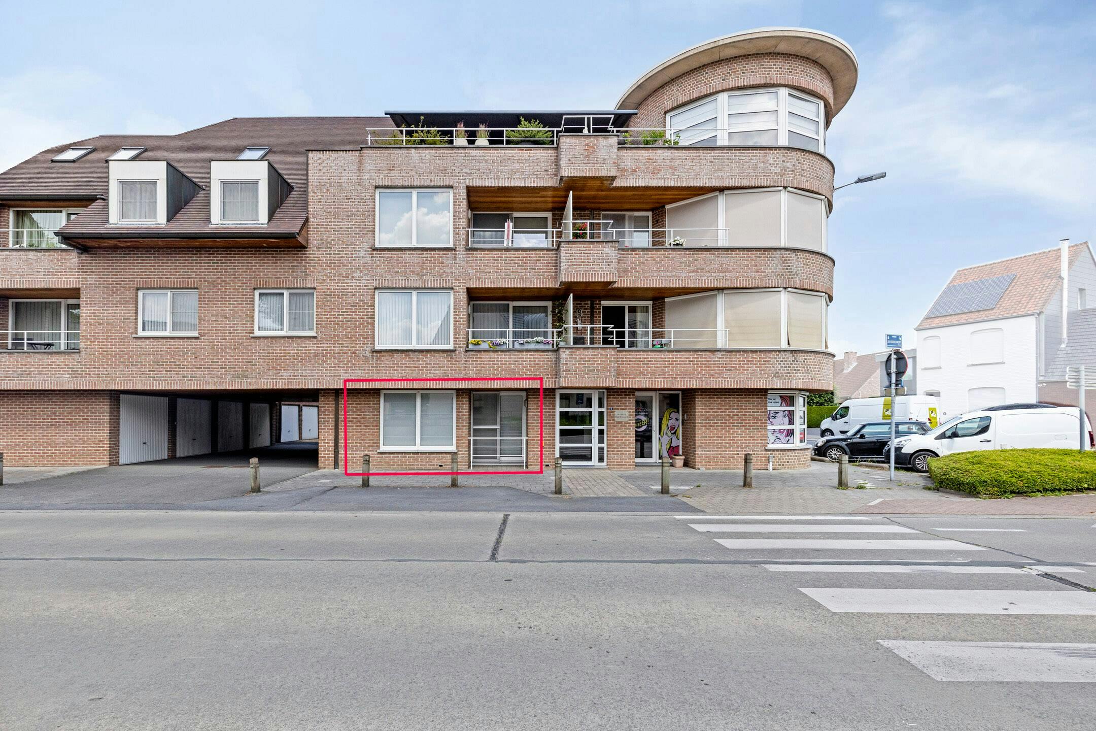 ()=>{if(producerUpdateValueVersion(node),producerAccessed(node),node.value===ERRORED)throw node.error;return node.value} Jan Bouckaertstraat 2/2 - 8790 Waregem
