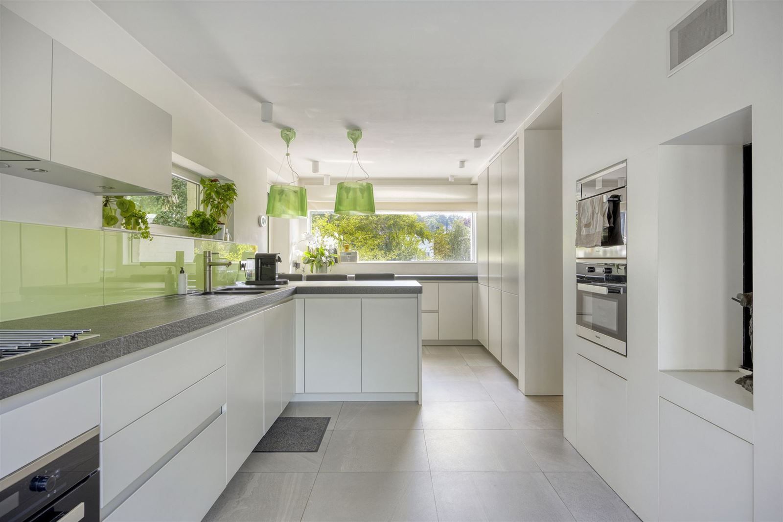 Exclusieve villa (5 slpks) met praktijk mogelijkheden in Sint-Genesius-Rode foto 13