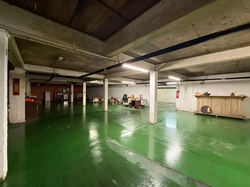 B2B winkel / magazijn met kantoren en parking – Sint-Amandsberg (Gent) foto 15