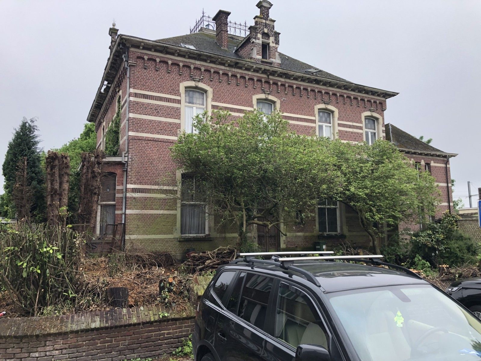 Uitzonderlijke herenwoning in het centrum van Denderleeuw foto 2