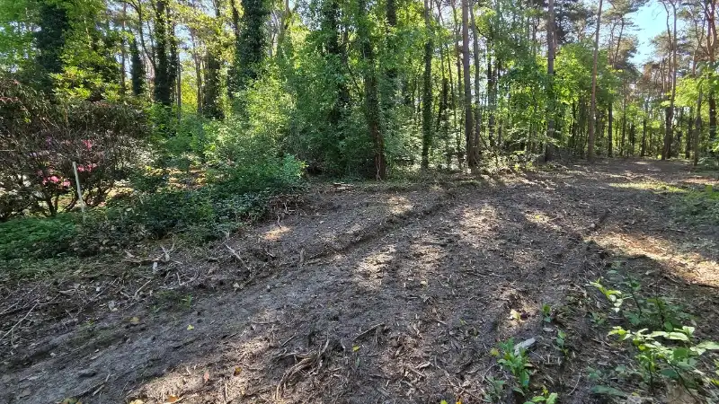 Residentieel gelegen bouwgrond van 31a29ca voor open bebouwing met private toegangsweg nabij golf- en meerdomein foto 3