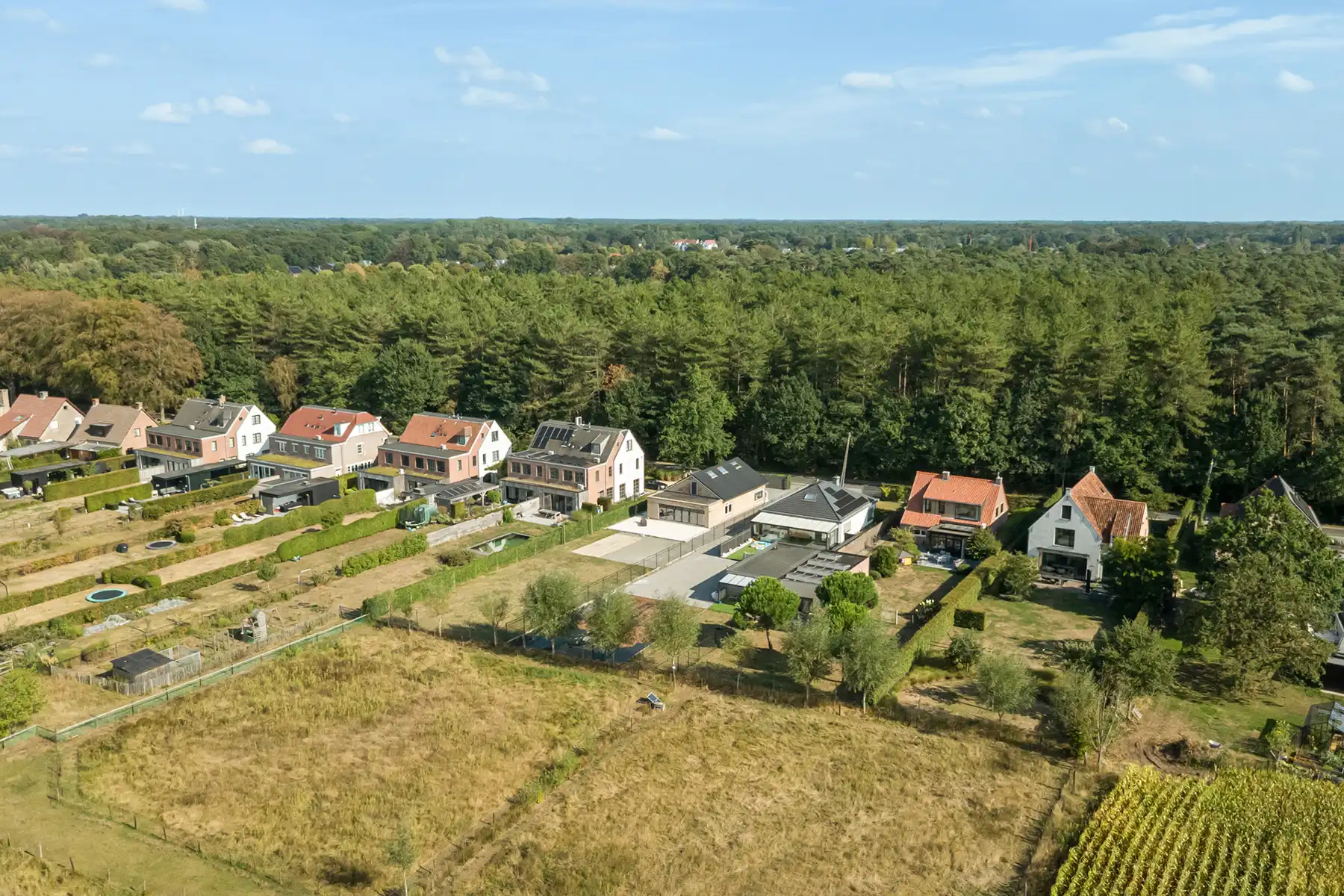 Gelijkvloerse woning met blijvend groen uitzicht op 1.182 m2 foto 27