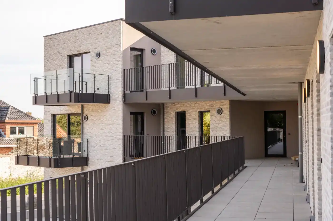 Nieuwbouwapp. met 2 slpks, terras en tuintje foto 5