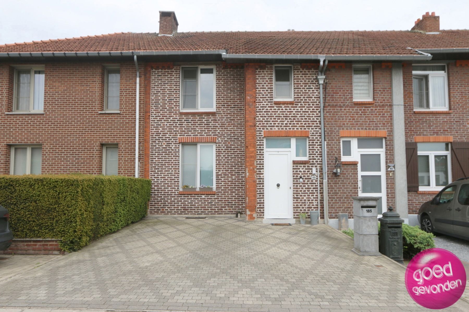 WONING - 3 SLK - TUIN - TERRAS - PARKING - INSTAPKLAAR foto 2