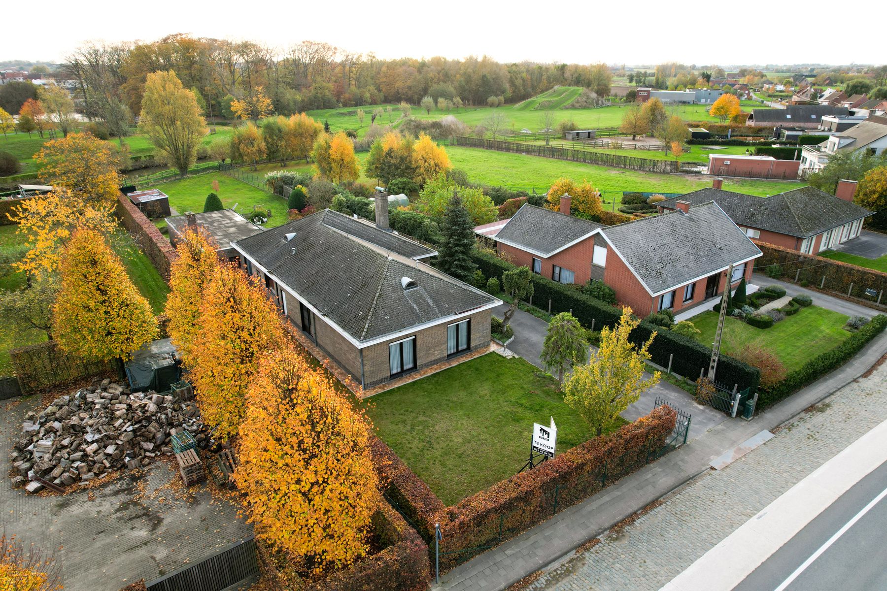 Ruime gelijkvloerse villa aan Ter Borcht op 1.954 m² foto 4